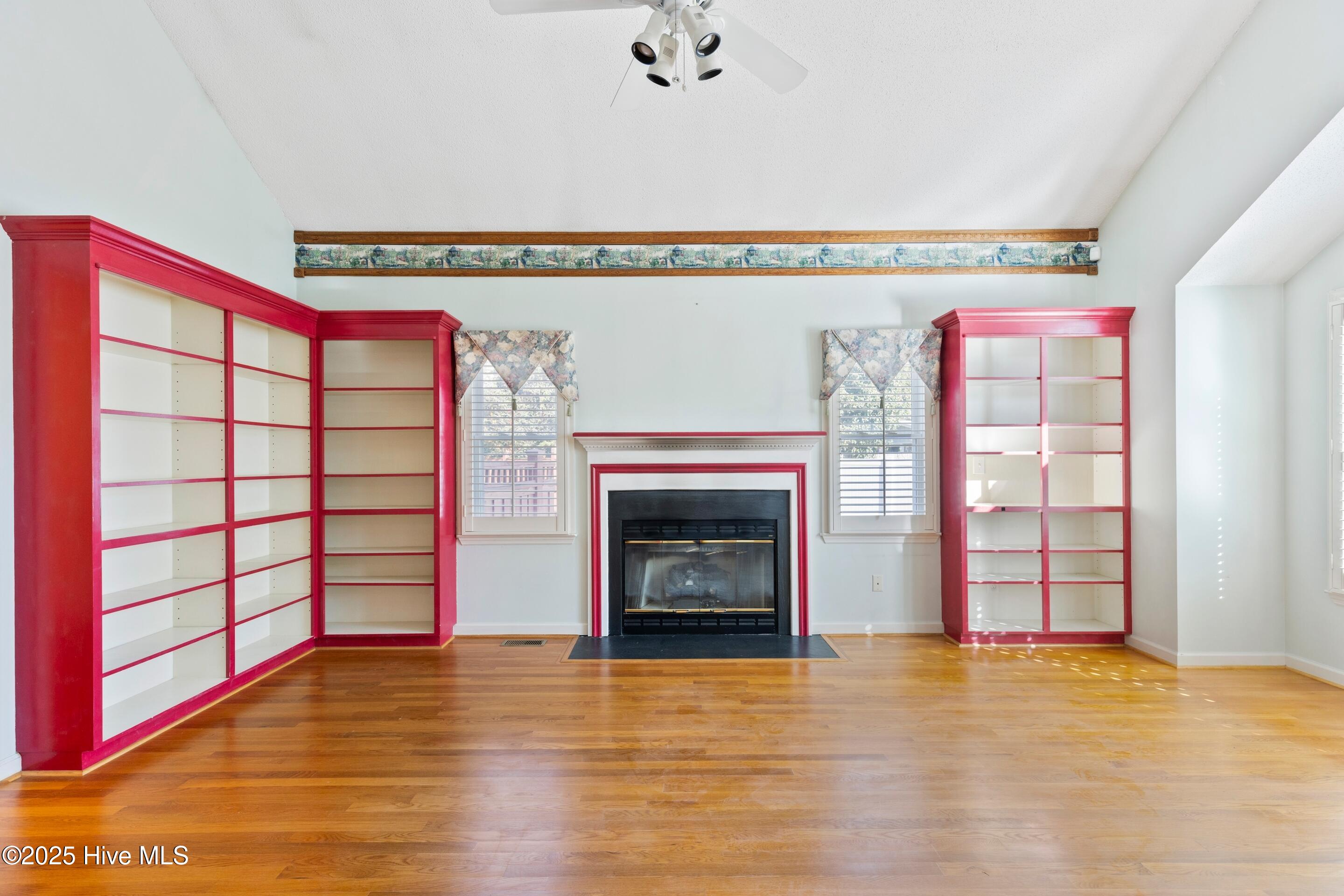 Wilmington, North Carolina, 28411, United States, 3 Bedrooms Bedrooms, ,3 BathroomsBathrooms,Residential,For Sale,1992090