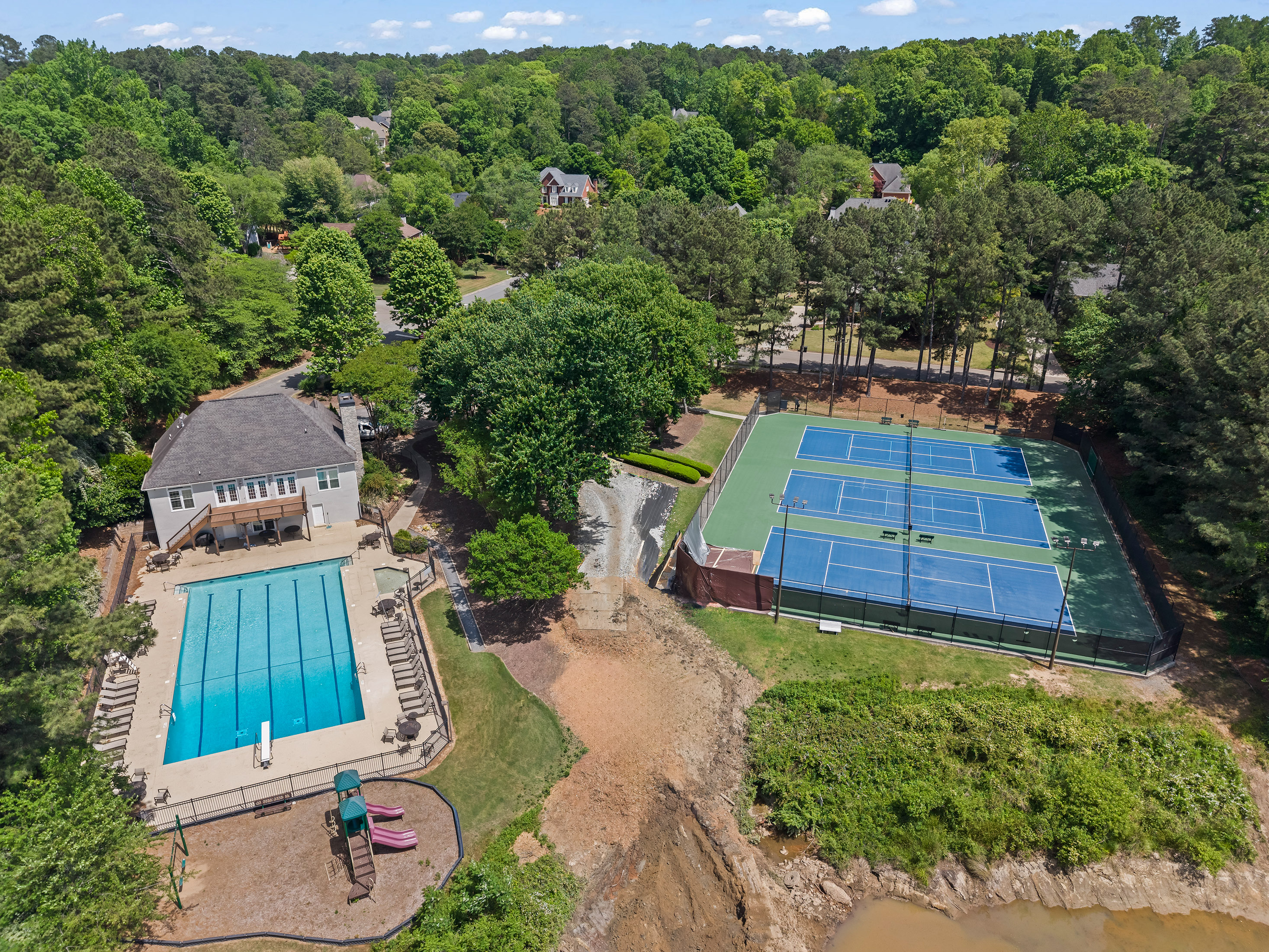  Timeless Elegance in Roswell
