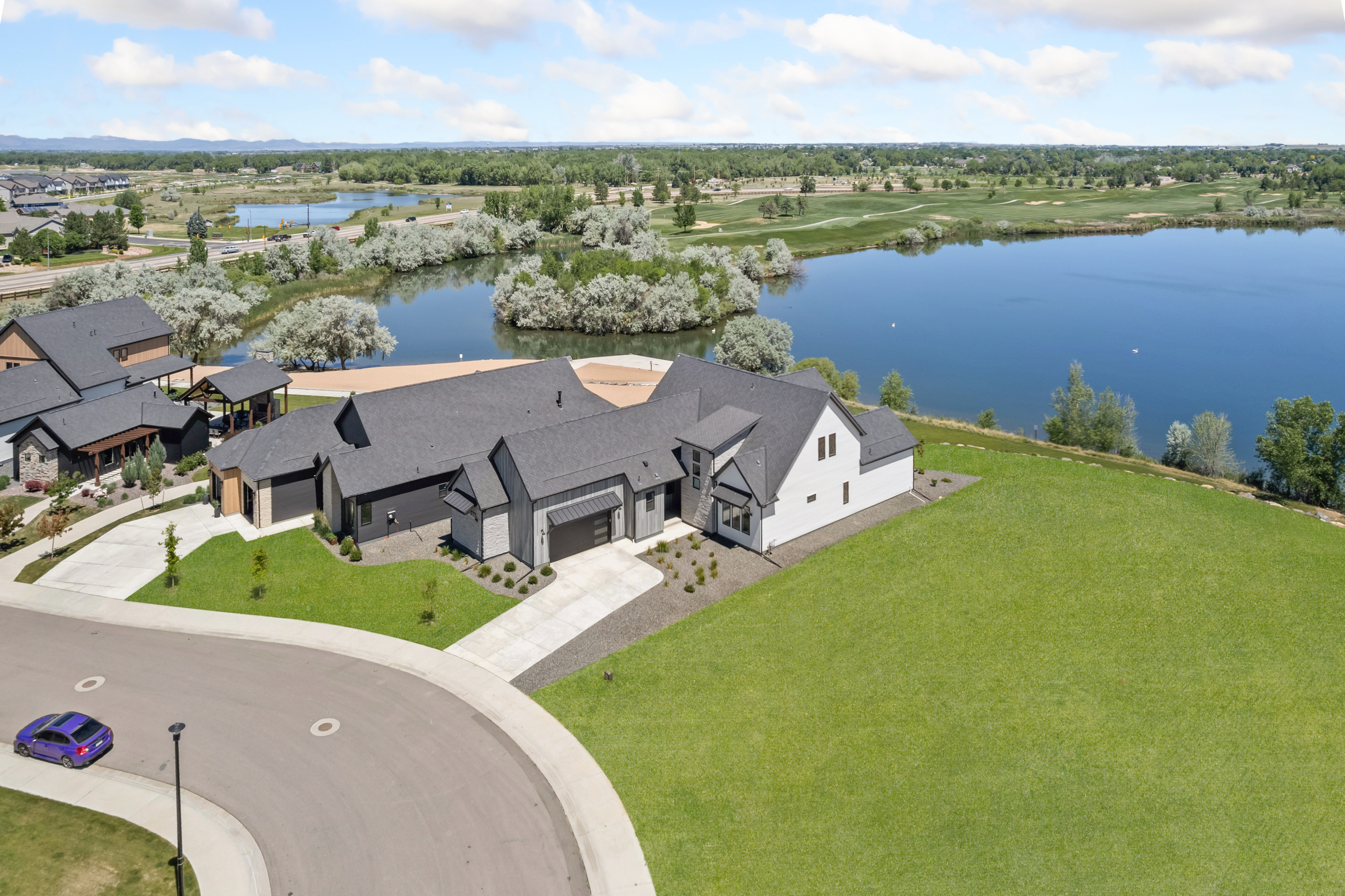  Water Valley Lakefront Living Located on one of the Best Lots - 物件實景