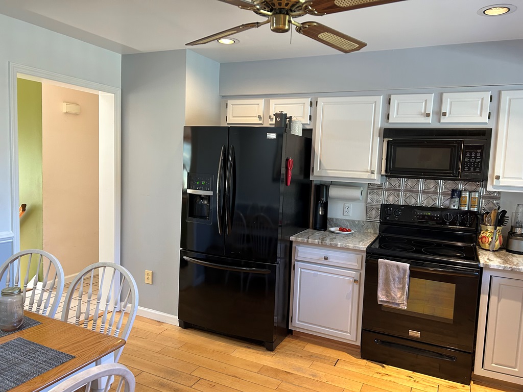 Wingdale, New York, 12594, United States, 4 Bedrooms Bedrooms, ,3 BathroomsBathrooms,Residential,For Sale,1977127