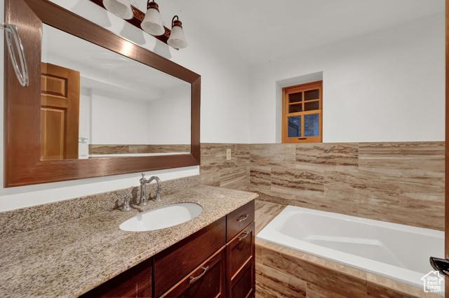 Heber City, Utah, 84032, United States, 5 Bedrooms Bedrooms, ,3 BathroomsBathrooms,Residential,For Sale,1923523