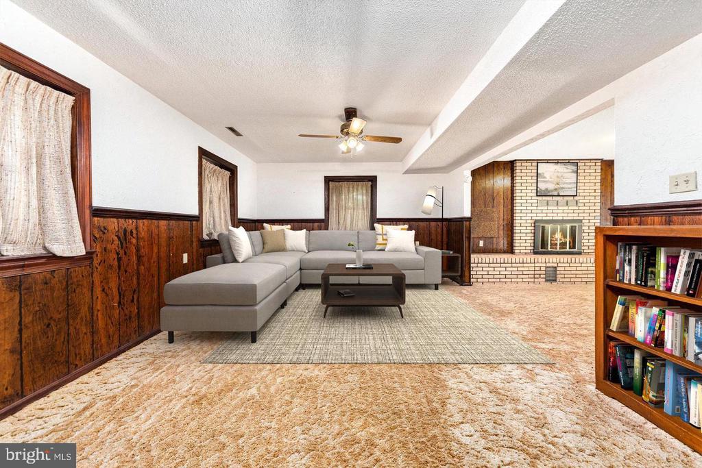 Fredericksburg, Virginia, 22405, United States, 5 Bedrooms Bedrooms, ,3 BathroomsBathrooms,Residential,For Sale,2013092