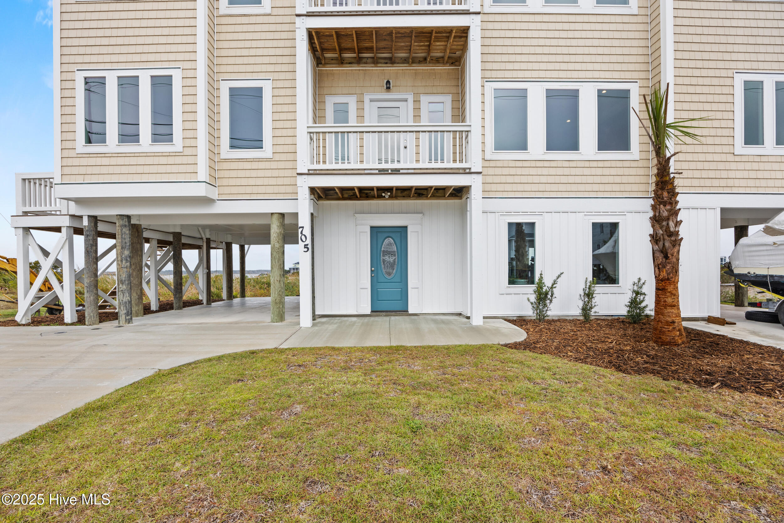 North Topsail Beach, North Carolina, 28460, United States, 7 Bedrooms Bedrooms, ,6 BathroomsBathrooms,Residential,For Sale,1991057