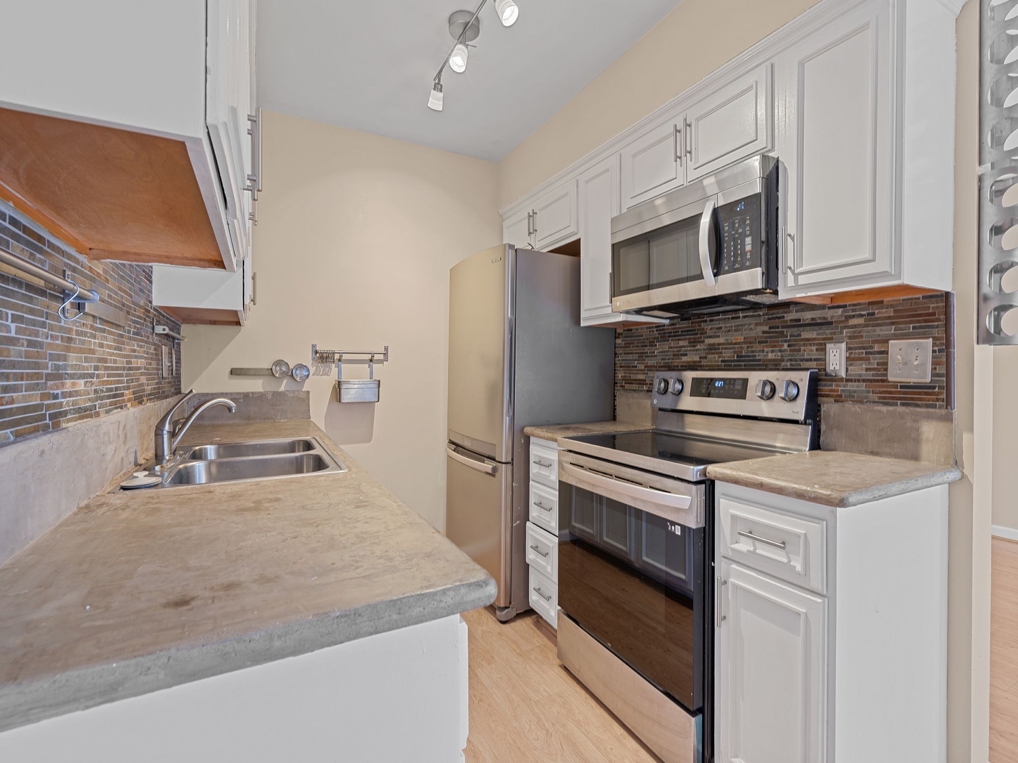  335 Cedar Avenue #412, Long Beach, CA 90802 - 物件實景