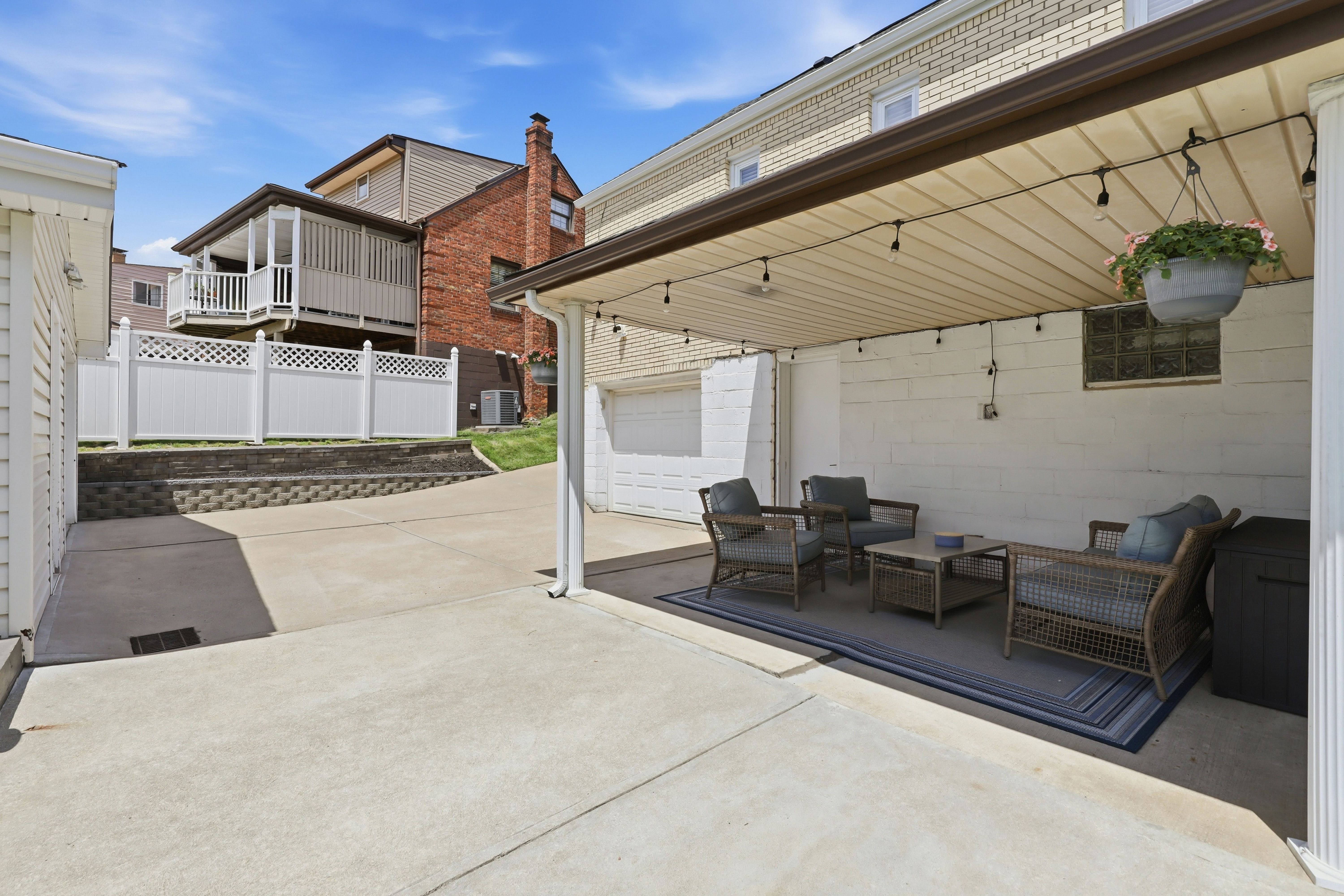  974 Kirsopp Avenue, Pittsburgh, PA 15220 - 物件實景