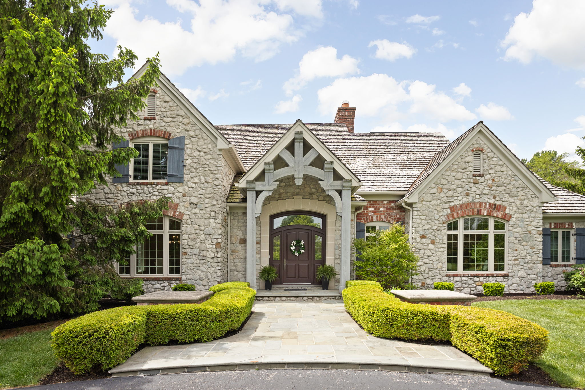  Signature Estate Set on More than 2 Acres in Desirable Zionsville Neighborhood - 物件實景