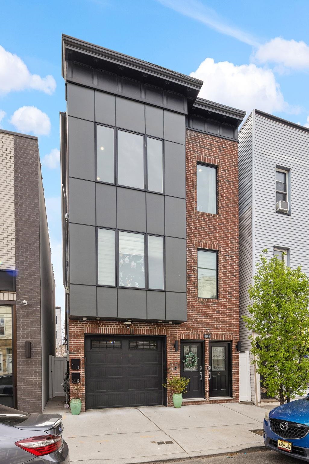Jersey City, New Jersey, 07307, United States, 3 Bedrooms Bedrooms, ,2 BathroomsBathrooms,Residential,For Sale,1865294