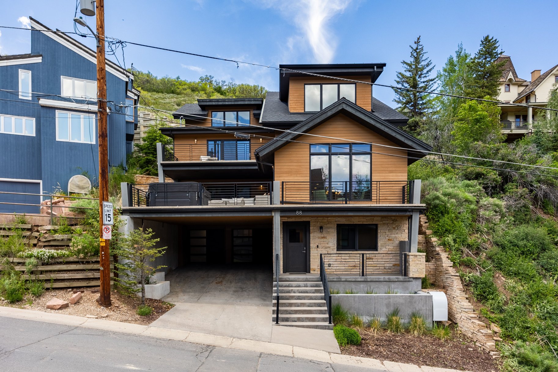  Luxury 5-Bedroom Old Town Home steps from Quit ’N Time Run - 物件實景