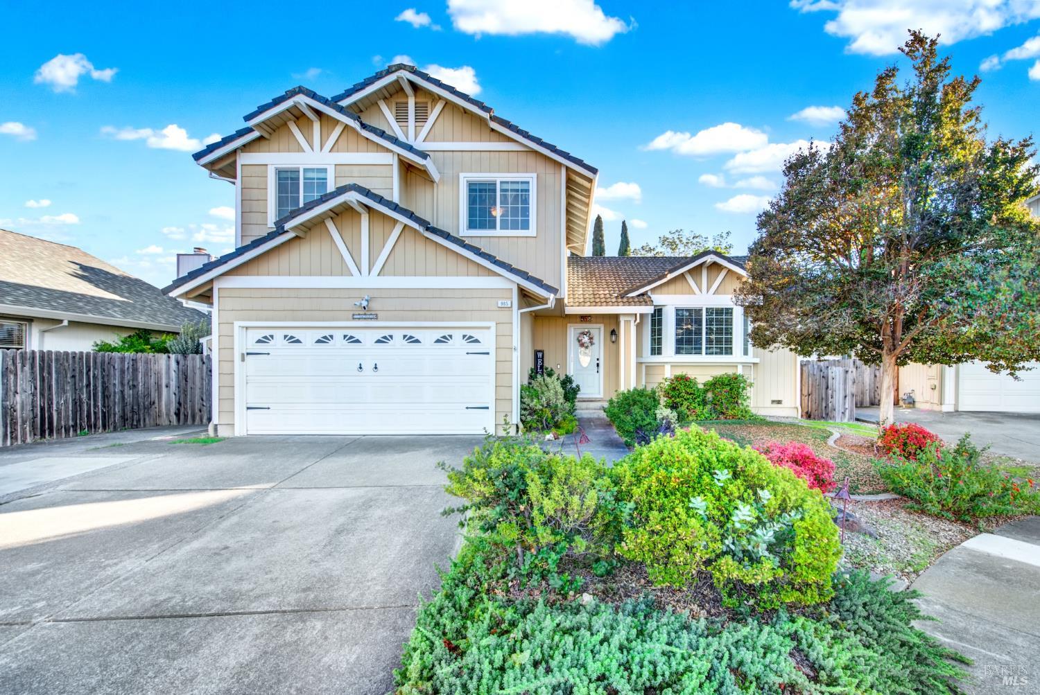 Fairfield, California, 94533, United States, 4 Bedrooms Bedrooms, ,3 BathroomsBathrooms,Residential,For Sale,1988376