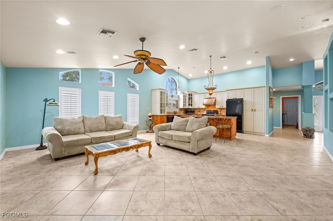 North Fort Myers, Florida, 33903, United States, 4 Bedrooms Bedrooms, ,5 BathroomsBathrooms,Residential,For Sale,1979747