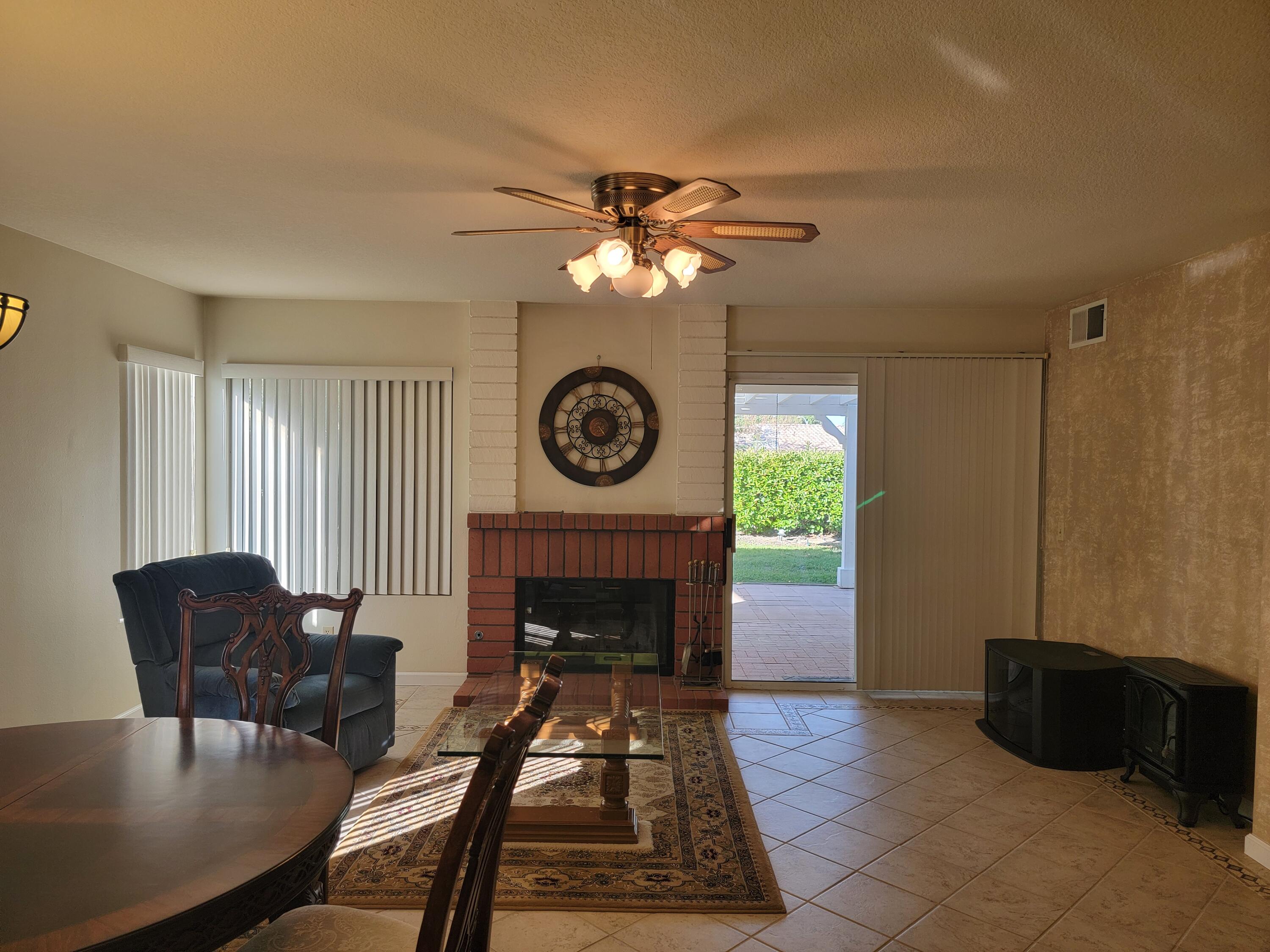 Lancaster, California, 93536, United States, 4 Bedrooms Bedrooms, ,3 BathroomsBathrooms,Residential,For Sale,2040565
