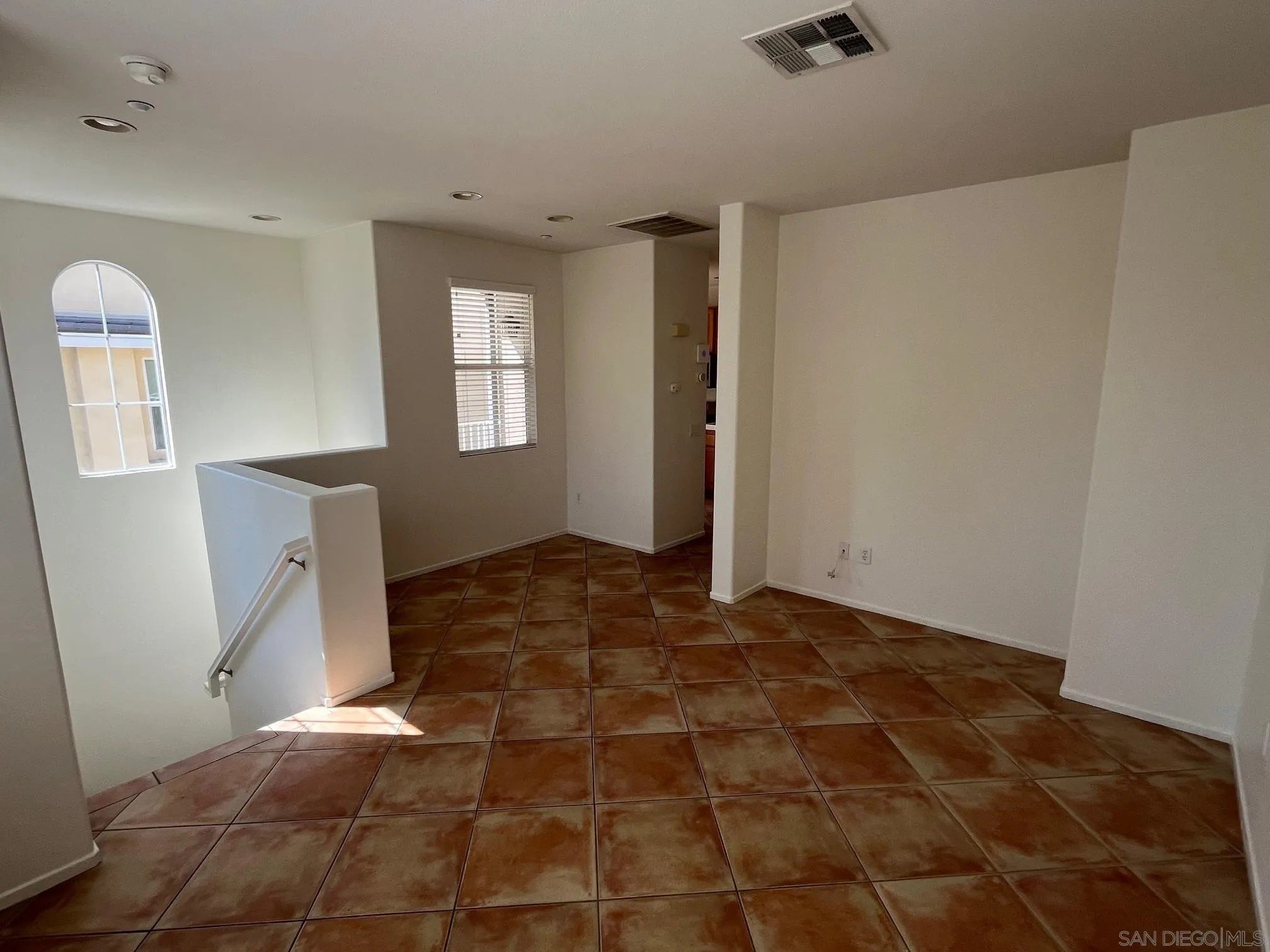 Chula Vista, California, 91915, United States, 2 Bedrooms Bedrooms, ,3 BathroomsBathrooms,Residential,For Sale,1951007