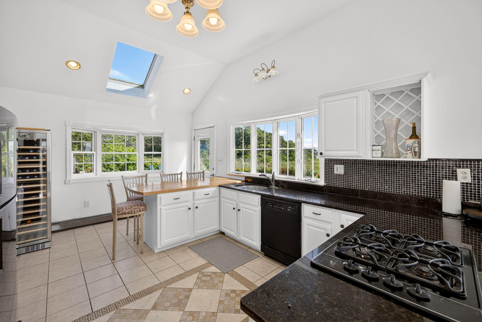  21 Kens Way Street, West Yarmouth, MA, 02673 - 物件實景