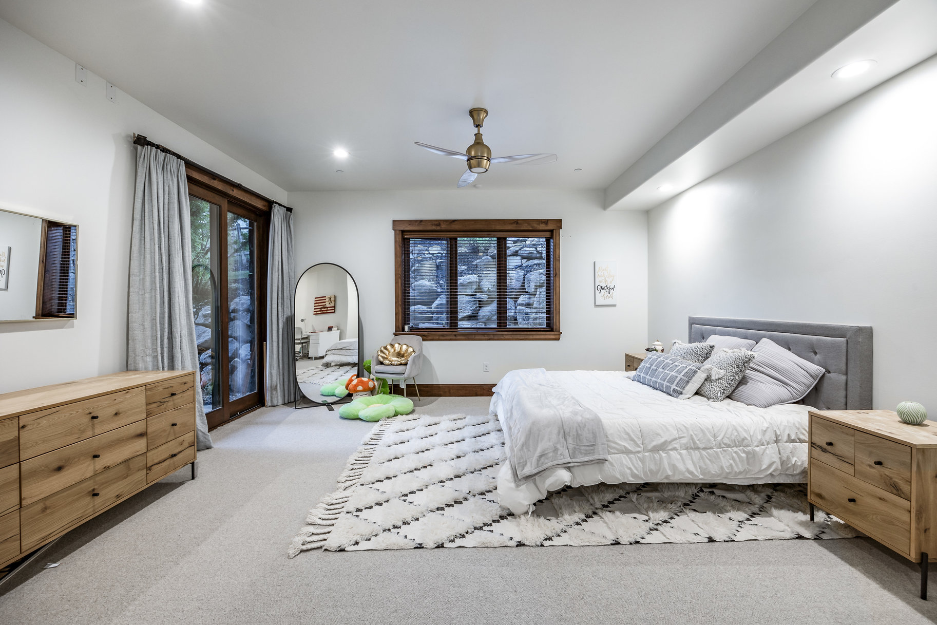  Rare Park Meadows Retreat with Creekside Setting and Expansive Ski Resort Views - 物件實景