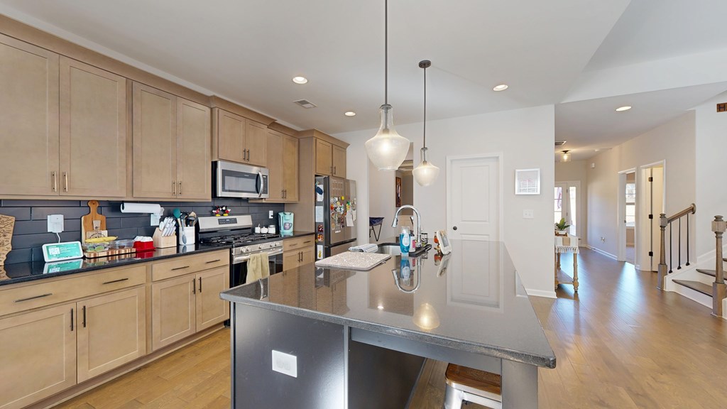 Cataula, Georgia, 31804, United States, 5 Bedrooms Bedrooms, ,5 BathroomsBathrooms,Residential,For Sale,1996944