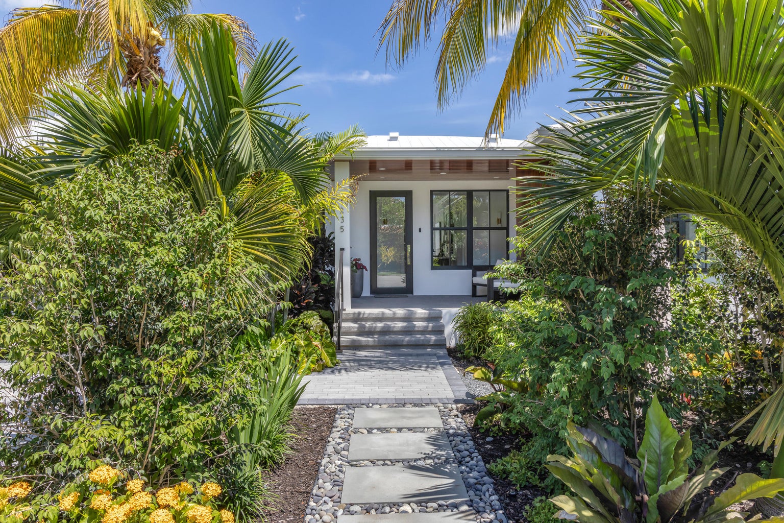 1235 Washington St, Key West, Florida, 33040, United States, 4 Bedrooms Bedrooms, ,4 BathroomsBathrooms,Residential,For Sale,1235 Washington St,1381208