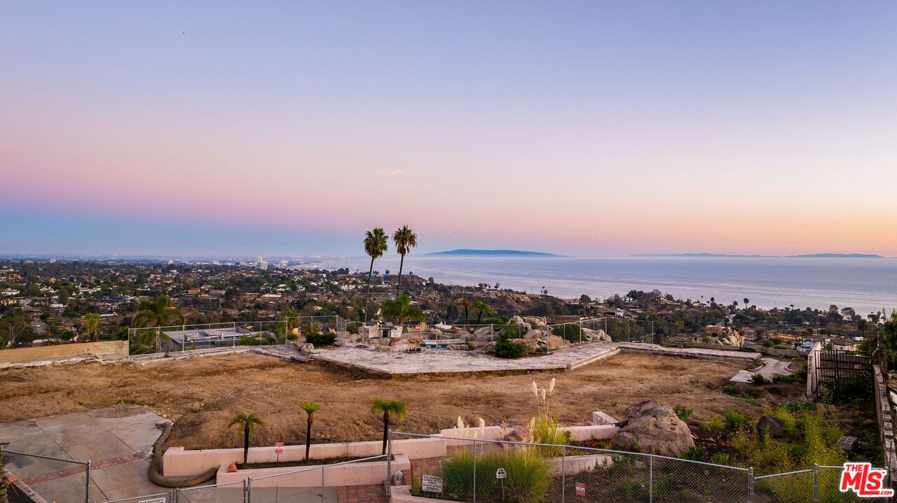 Pacific Palisades, California, 90272, United States, ,Land,For Sale,1997431