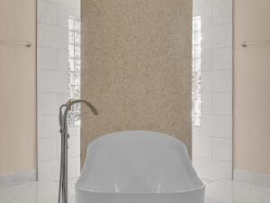 Plantation, Florida, 33325, United States, 5 Bedrooms Bedrooms, ,4 BathroomsBathrooms,Residential,For Sale,2005457