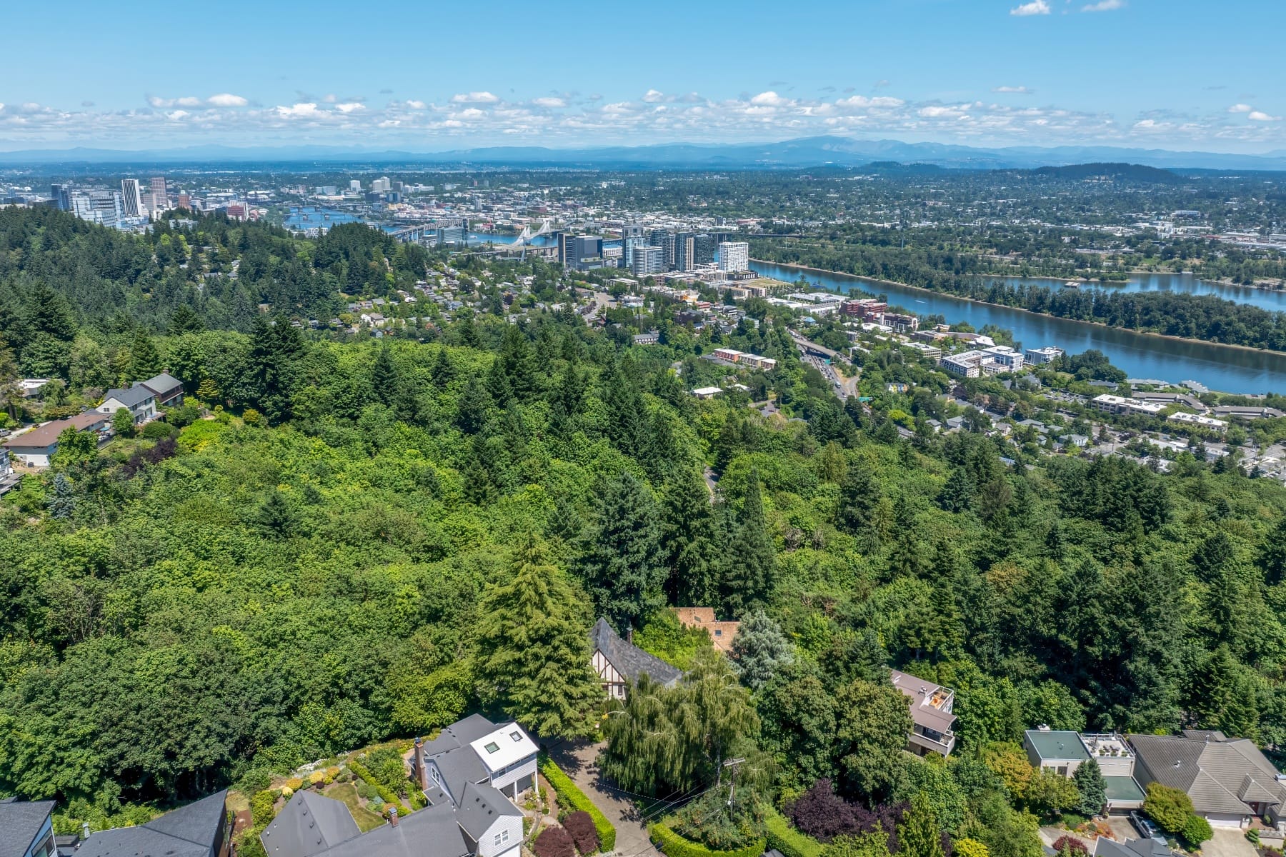  5570 SW MENEFEE DR Portland, OR 97239 - 物件實景