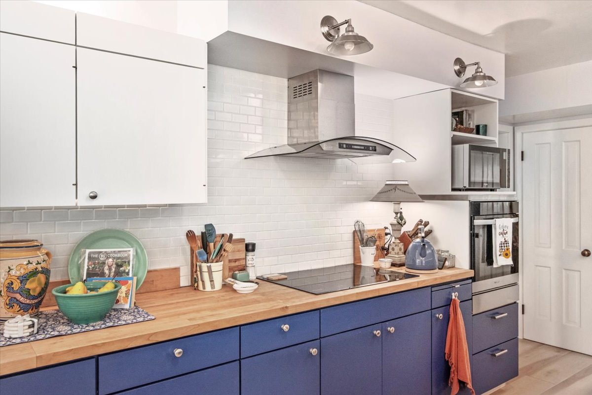 Lompoc, California, 93436, United States, 4 Bedrooms Bedrooms, ,1 BathroomBathrooms,Residential,For Sale,2002013