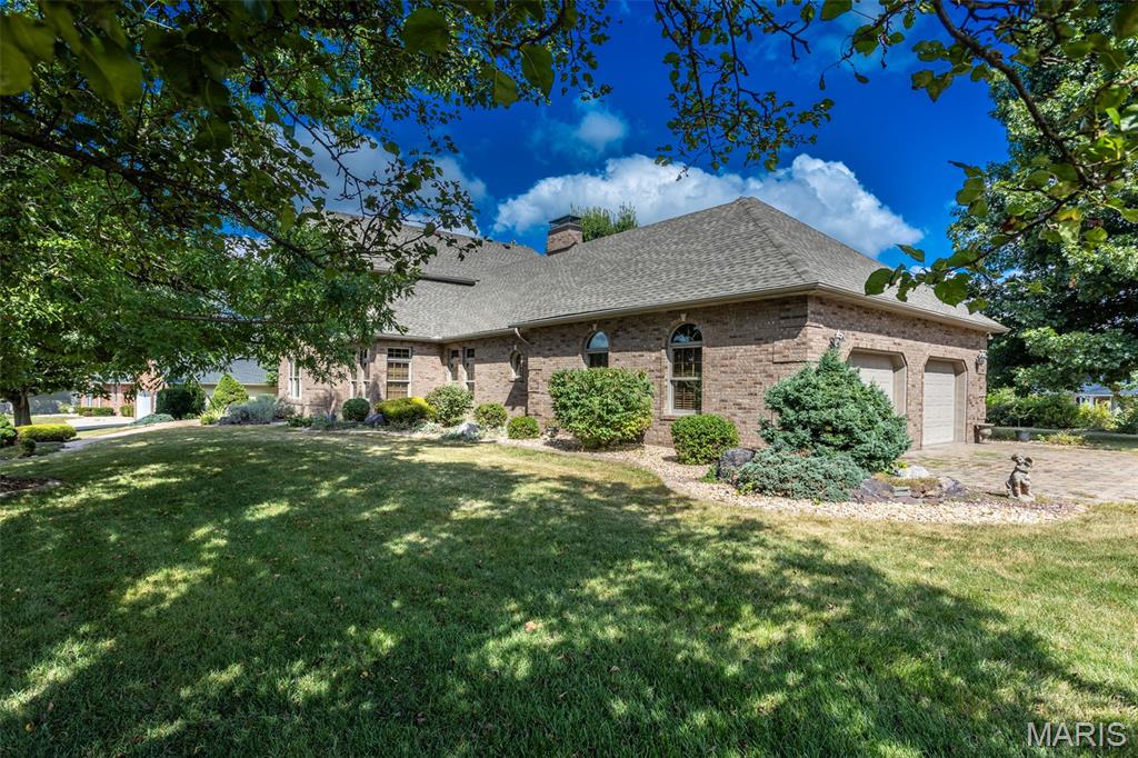 Godfrey, Illinois, 62035, United States, 3 Bedrooms Bedrooms, ,3 BathroomsBathrooms,Residential,For Sale,1940869