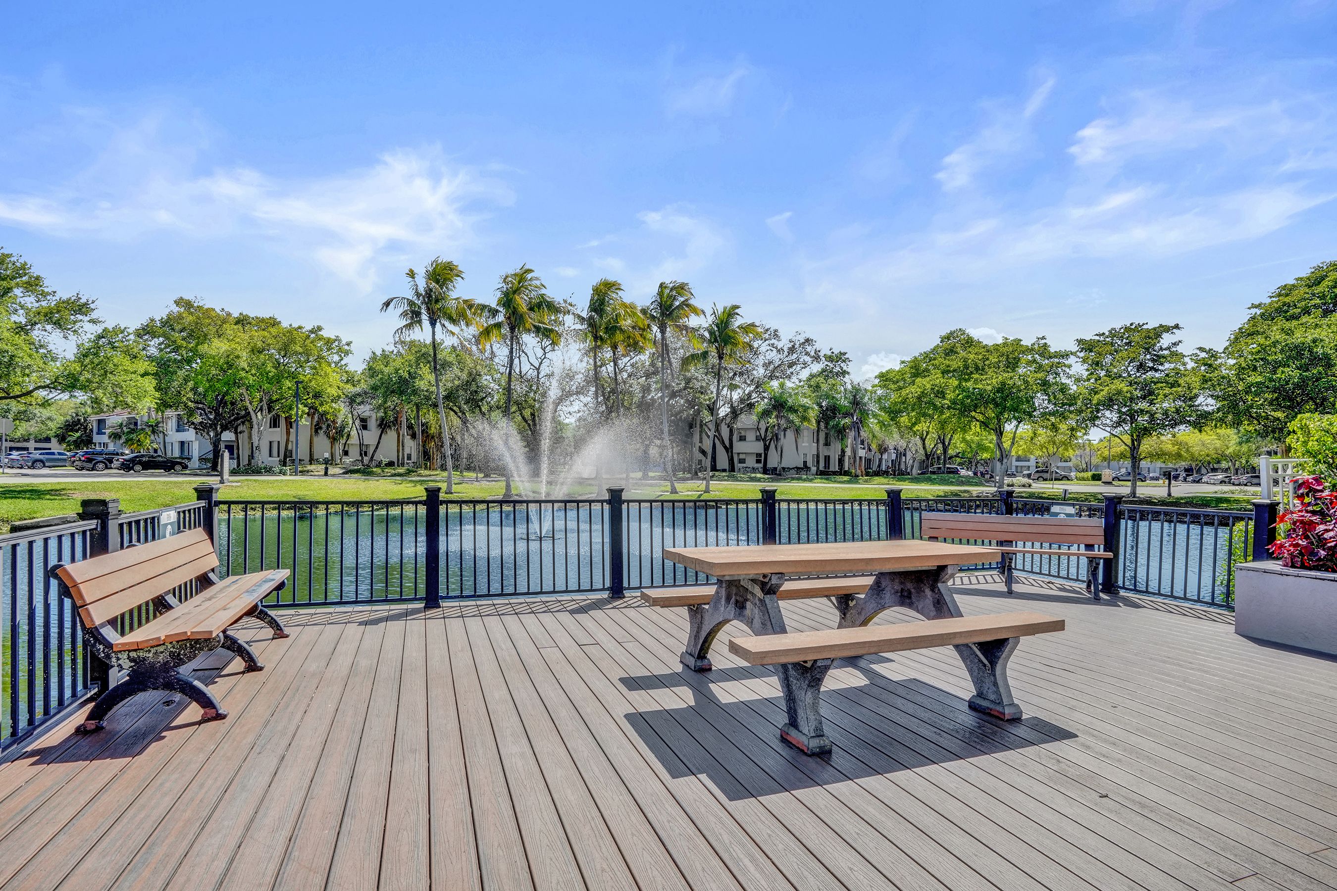  801 Lyons Road, Coconut Creek, FL, 33063 - 物件實景