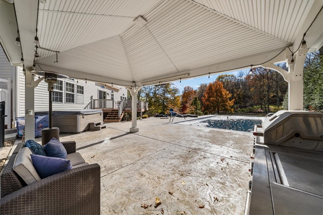 Pine Twp, Pennsylvania, 16046, United States, 5 Bedrooms Bedrooms, ,6 BathroomsBathrooms,Residential,For Sale,1989507