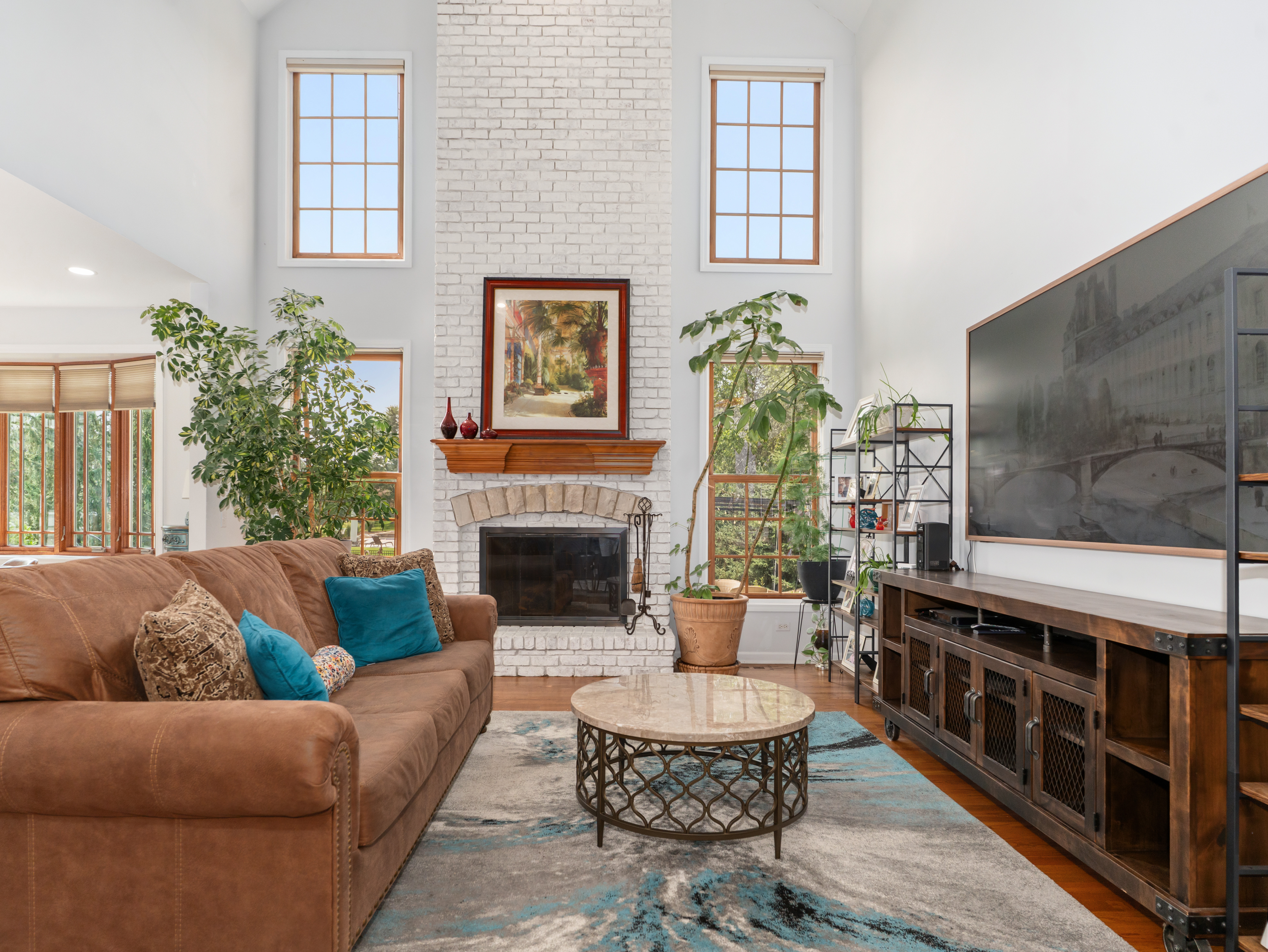  Welcome To An Exceptional Custom Home - 物件實景