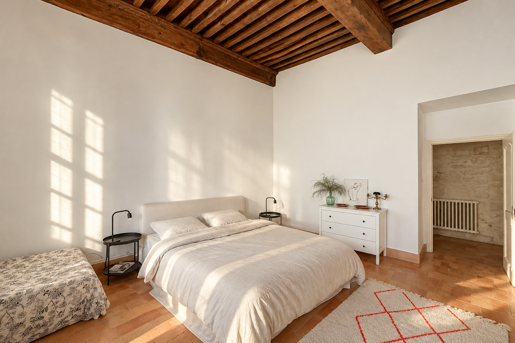  17th Century Private Mansion - 105 m² - Steps from Place aux Herbes - 物件實景