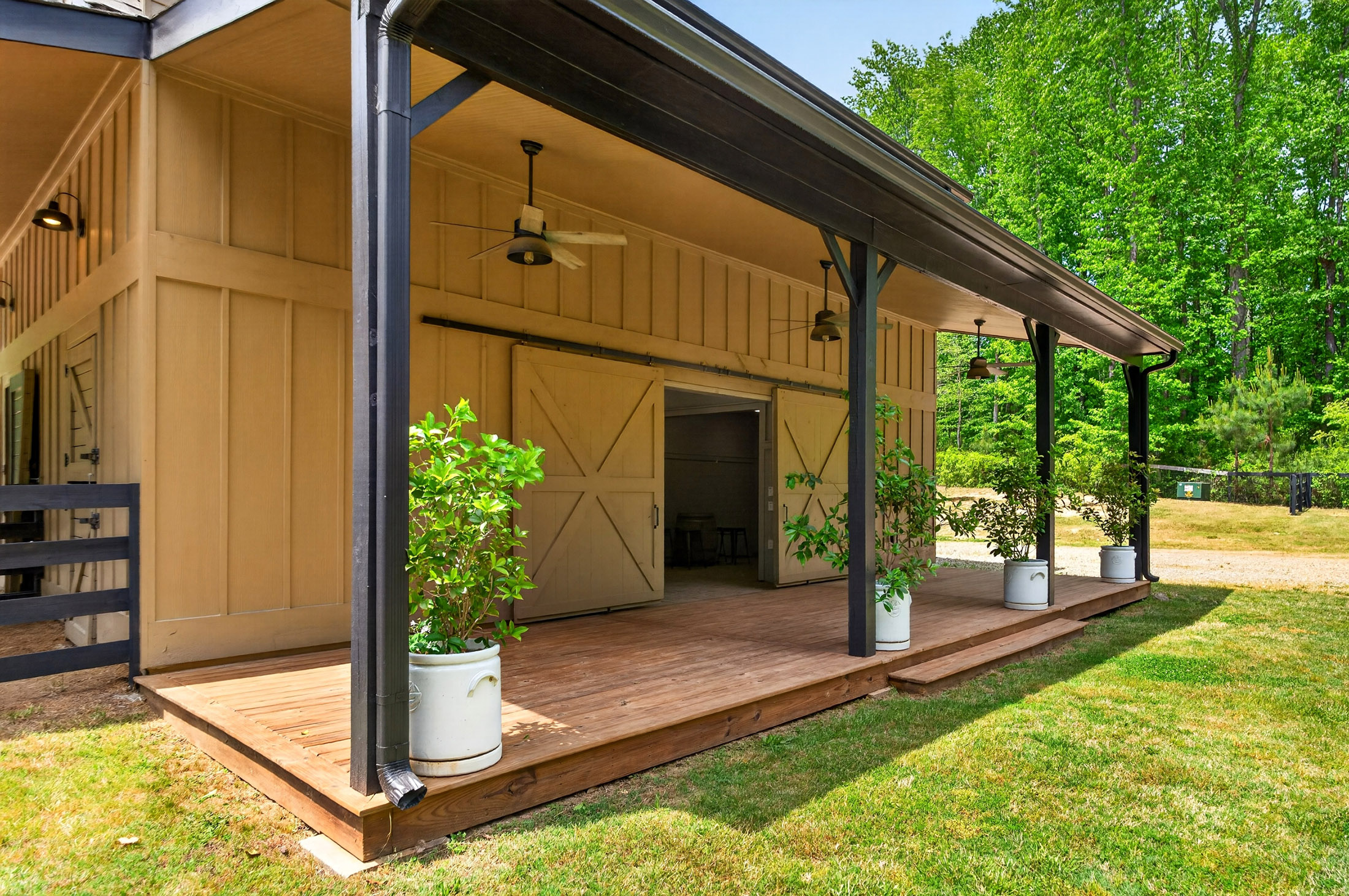  Classic Southern Craftsman Farmhouse - 物件實景
