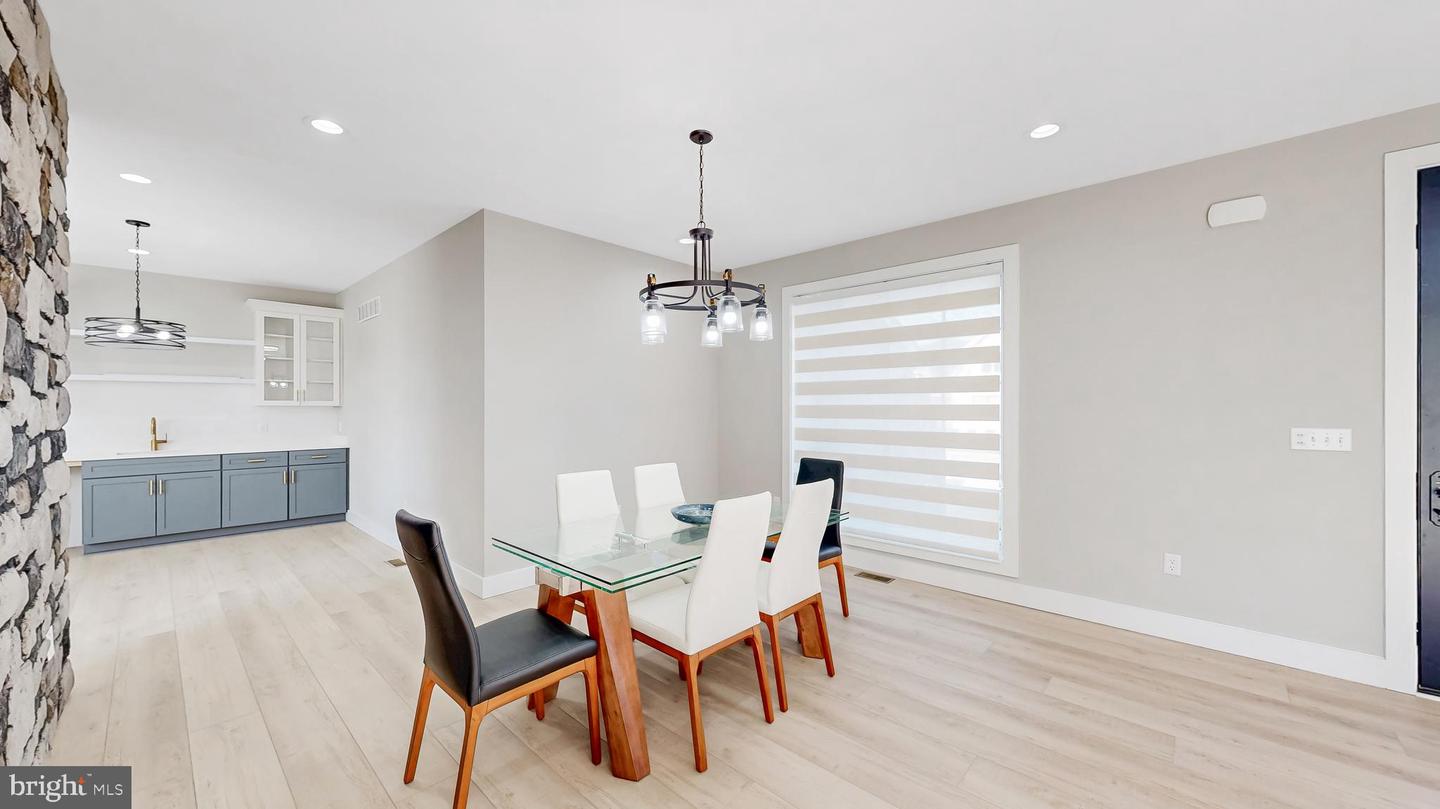 LEWES, Delaware, 19958, United States, 5 Bedrooms Bedrooms, ,7 BathroomsBathrooms,Residential,For Sale,1989878