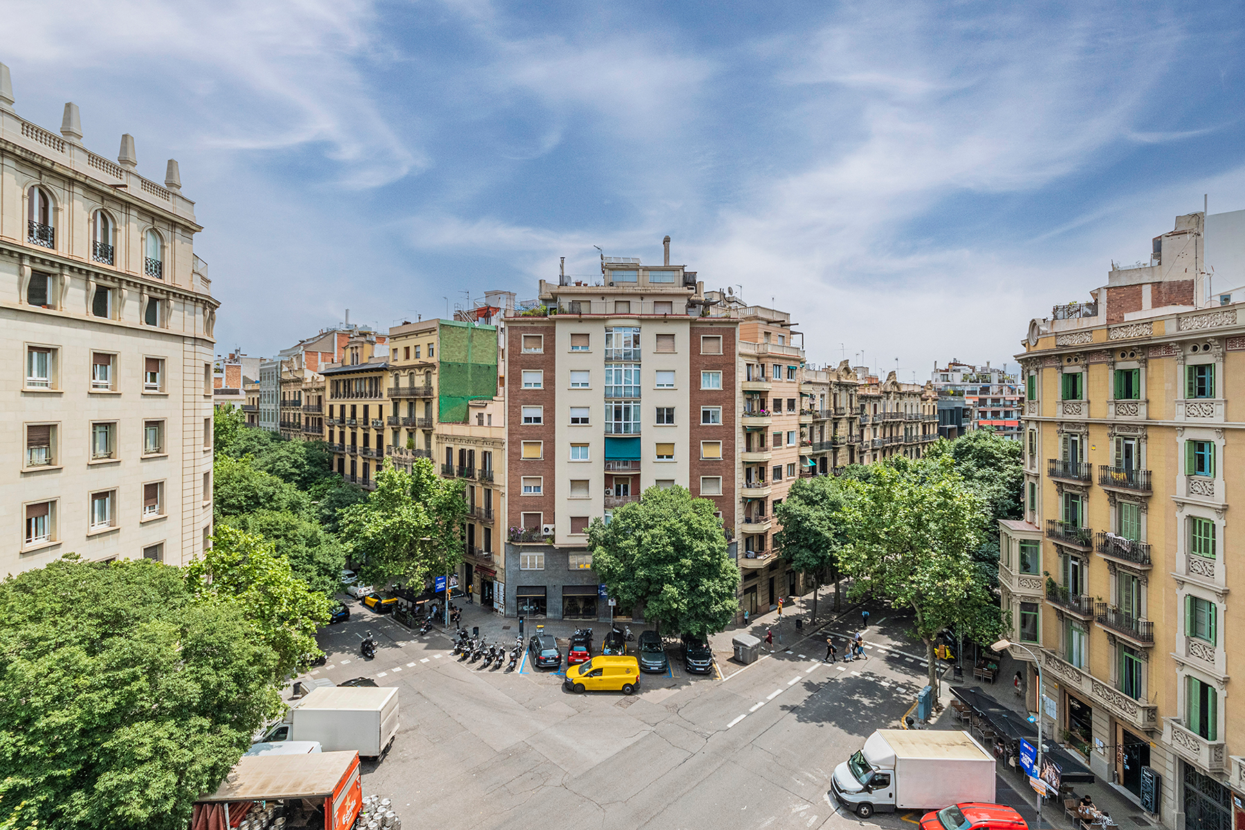  Extraordinary apartment on high floor in central Eixample - 物件實景
