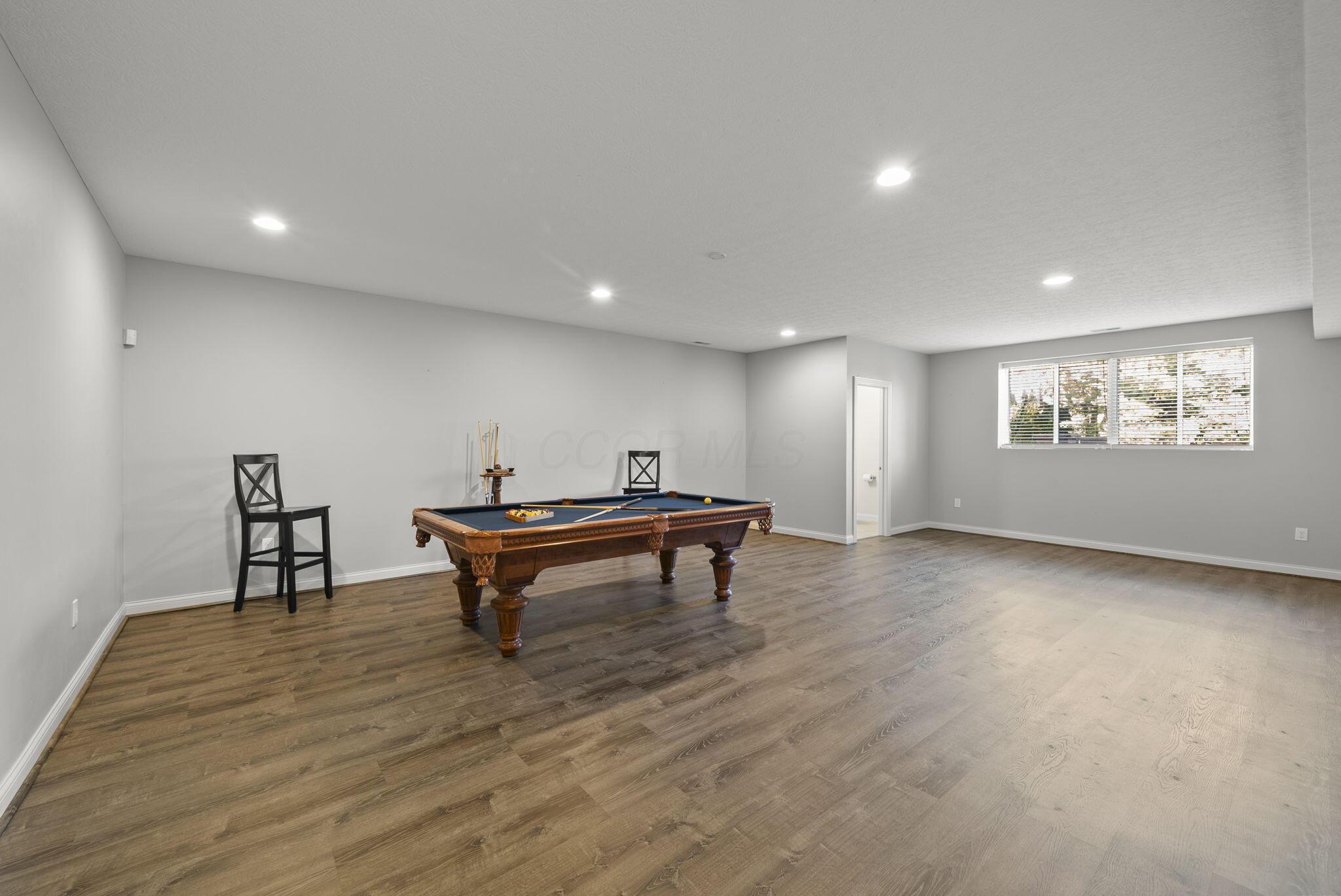 Powell, Ohio, 43065, United States, 5 Bedrooms Bedrooms, ,5 BathroomsBathrooms,Residential,For Sale,1988967