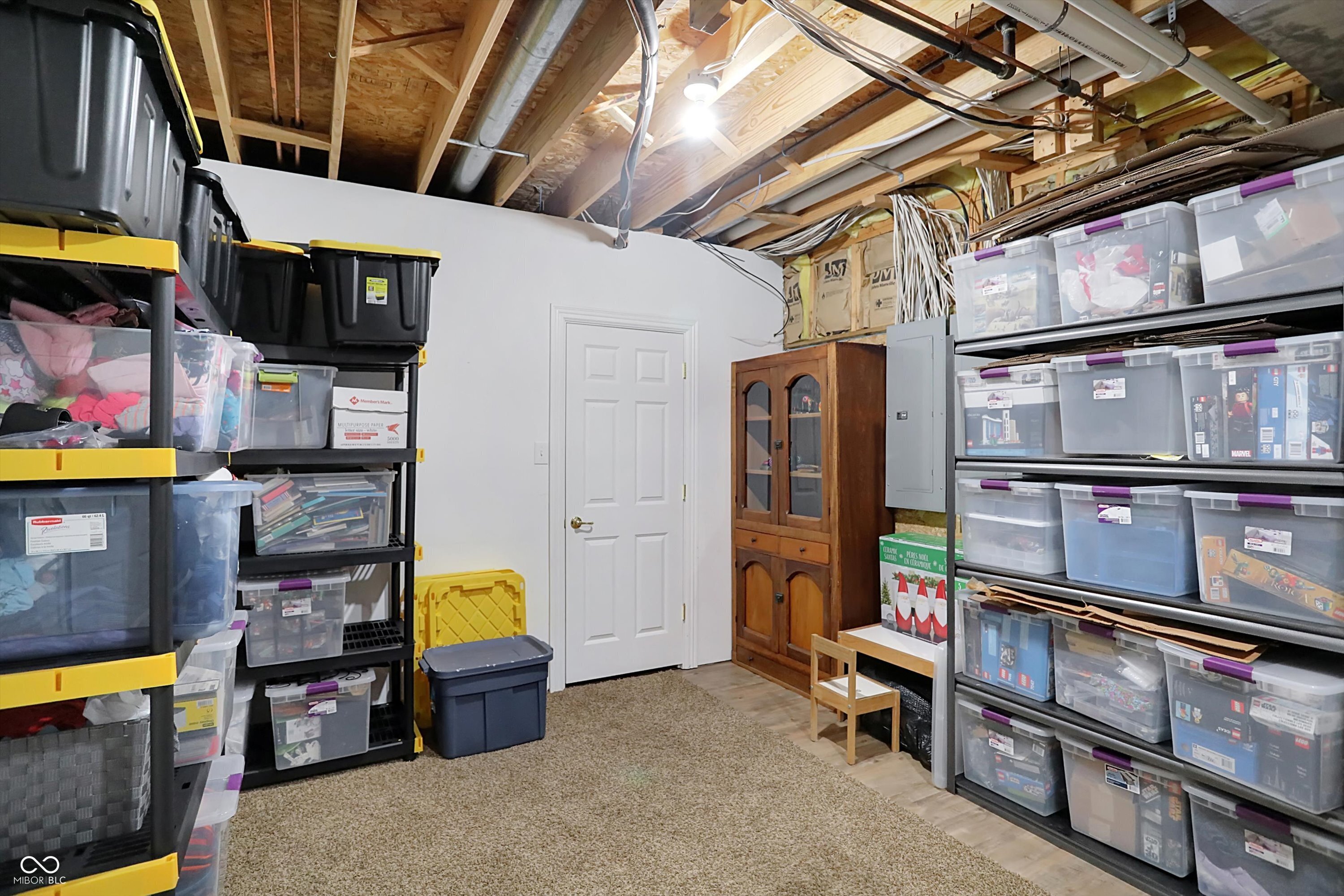 Fishers, Indiana, 46037, United States, 6 Bedrooms Bedrooms, ,5 BathroomsBathrooms,Residential,For Sale,1992348