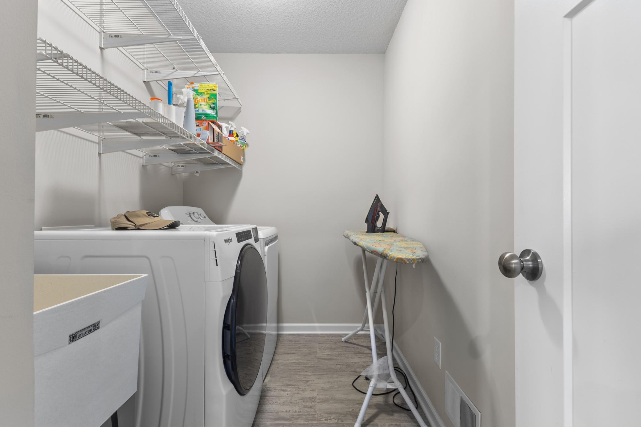 Farmington, Minnesota, 55024, United States, 4 Bedrooms Bedrooms, ,2 BathroomsBathrooms,Residential,For Sale,1991916