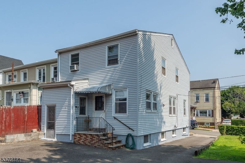 Paterson City, New Jersey, 07501, United States, 3 Bedrooms Bedrooms, ,3 BathroomsBathrooms,Residential,For Sale,1909454