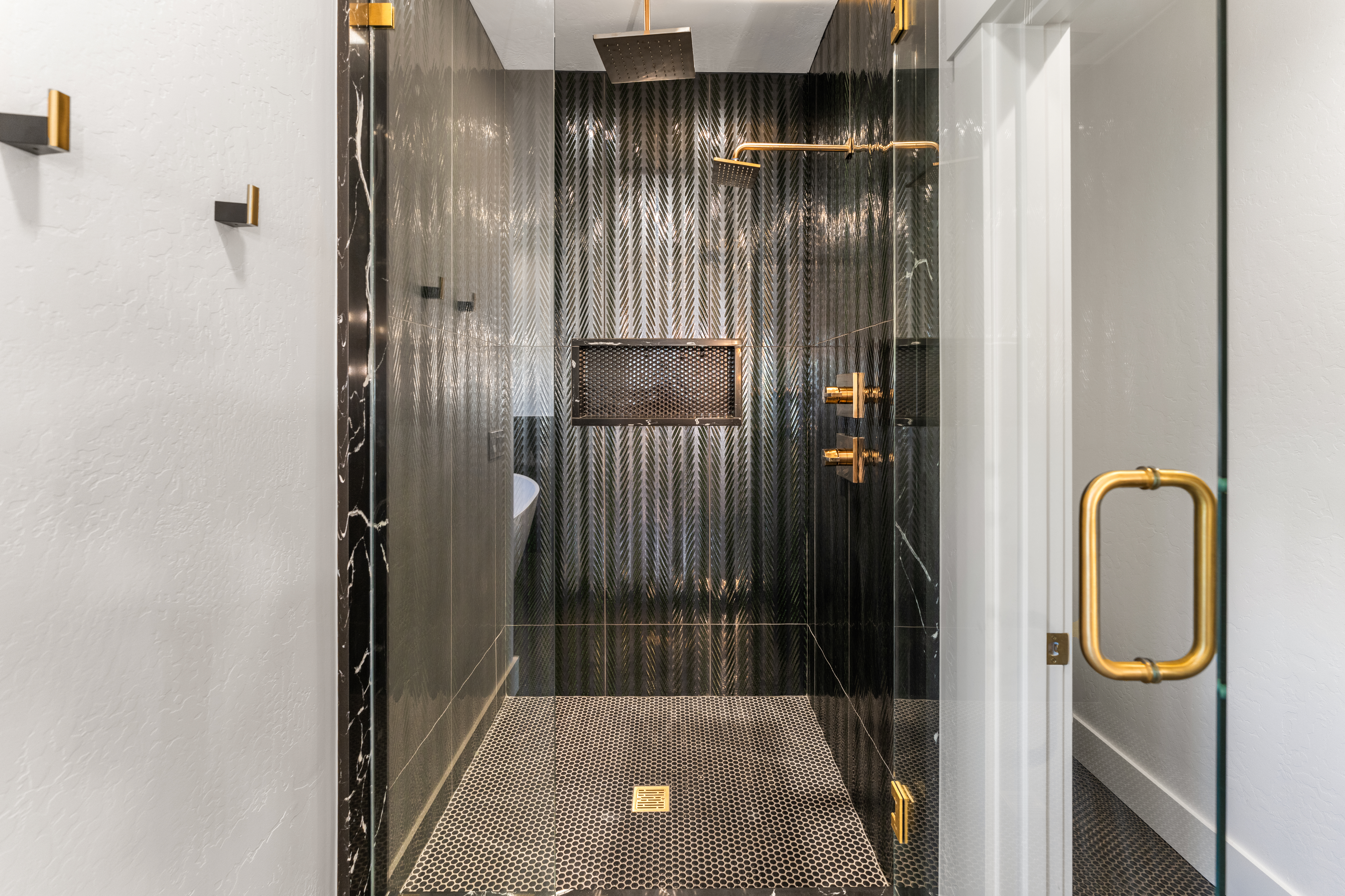 Extensively Reimagined, Fully-Furnished Masterpiece - 物件實景