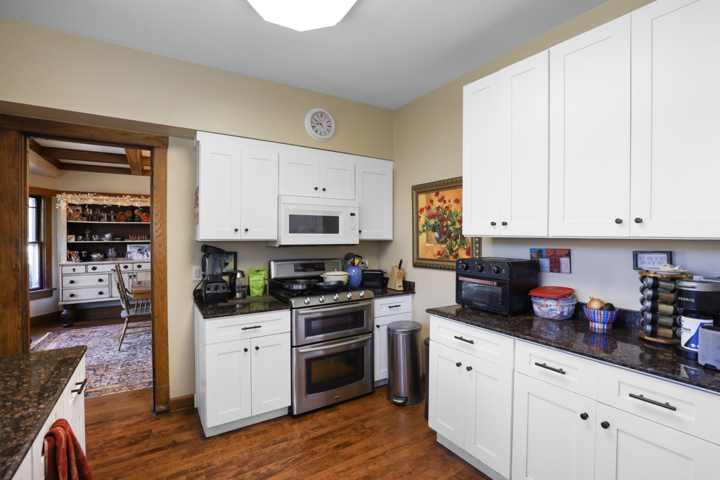 Palatine, Illinois, 60067, United States, 5 Bedrooms Bedrooms, ,Residential,For Sale,1792891