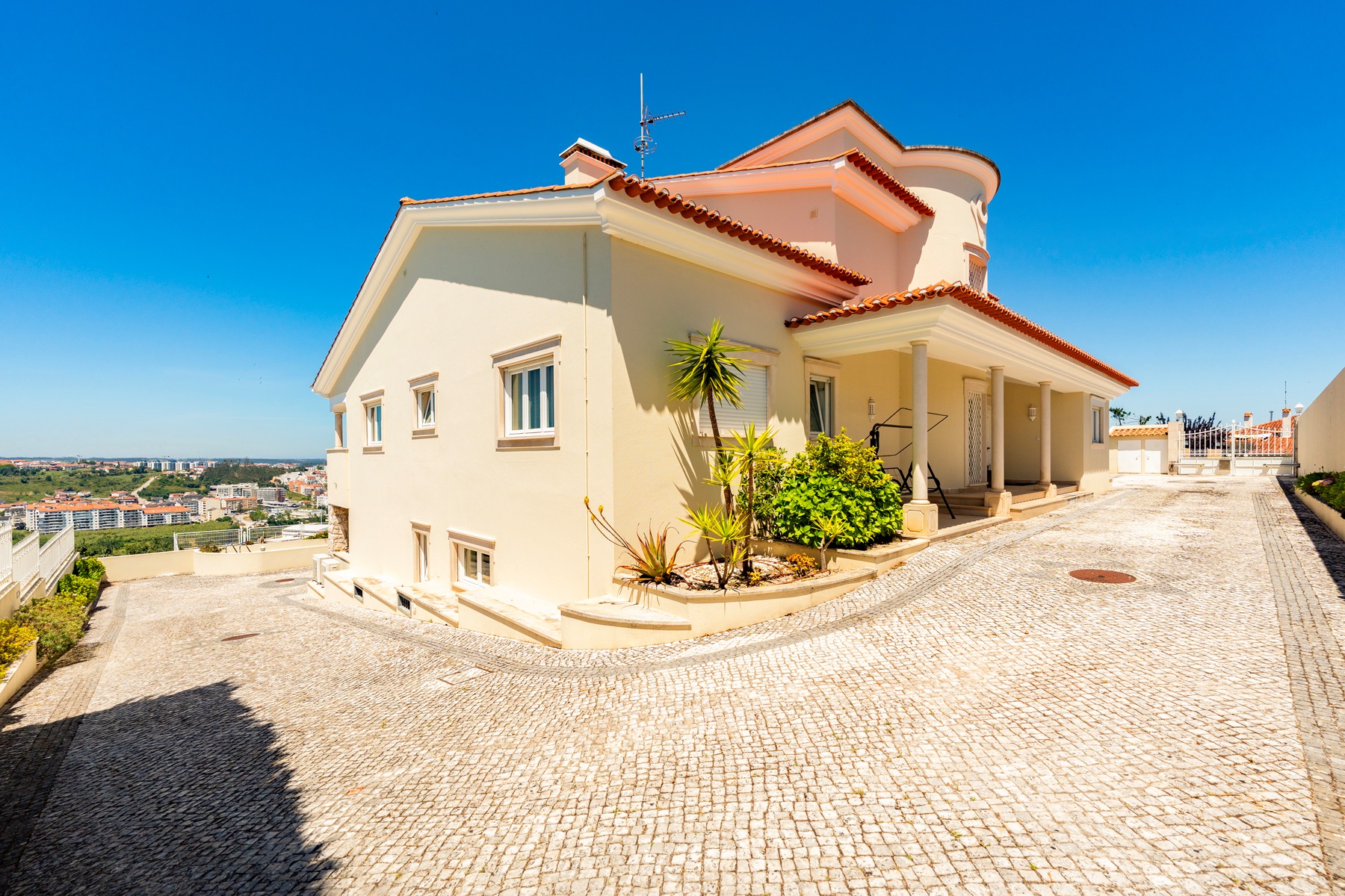  House, 6 bedrooms, for Sale - 物件實景