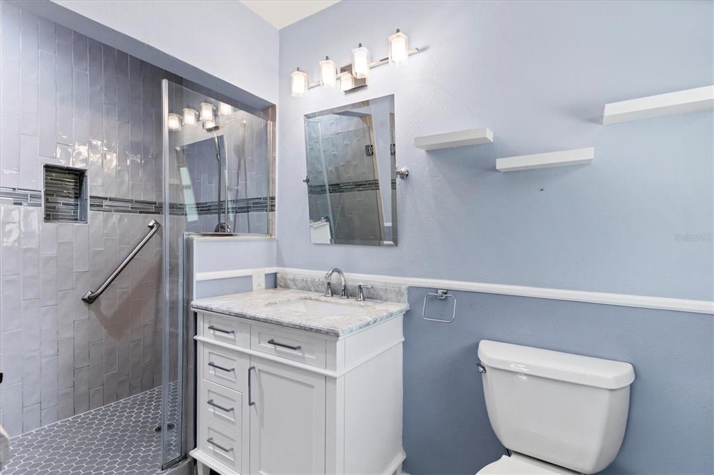 Bradenton, Florida, 34208, United States, 3 Bedrooms Bedrooms, ,2 BathroomsBathrooms,Residential,For Sale,1960554