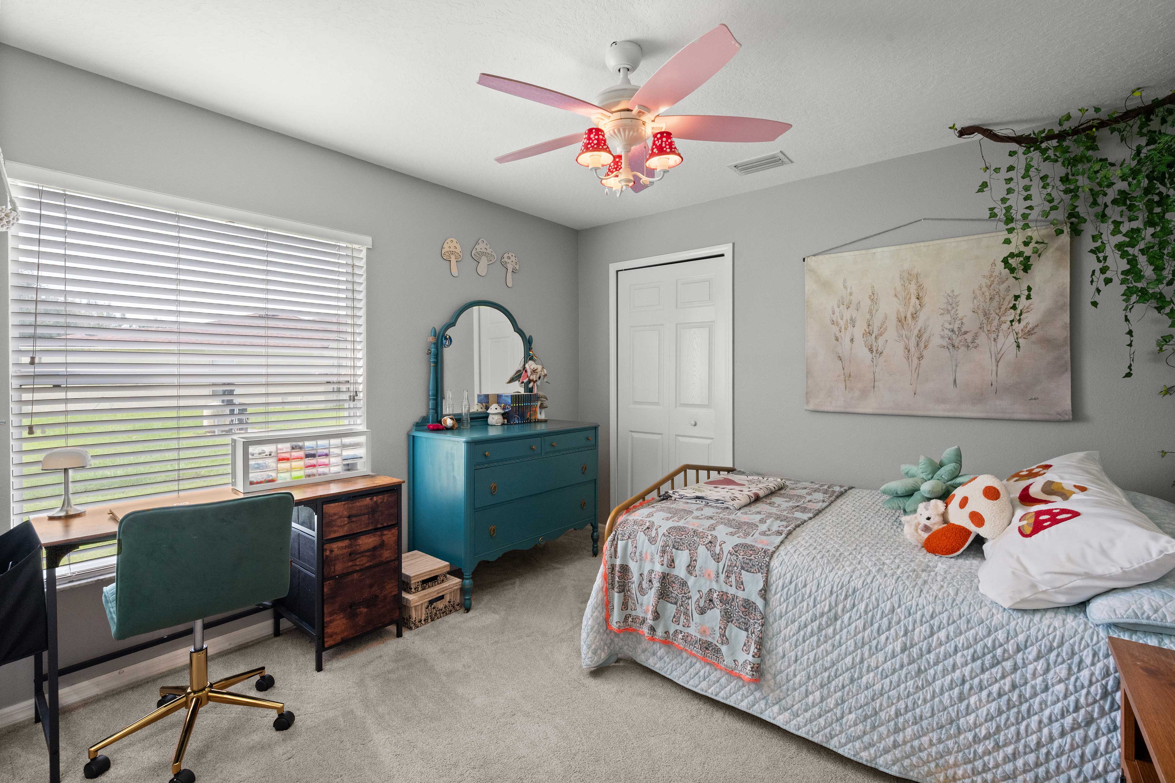 Plant City, Florida, 33567, United States, 4 Bedrooms Bedrooms, ,3 BathroomsBathrooms,Residential,For Sale,1974682