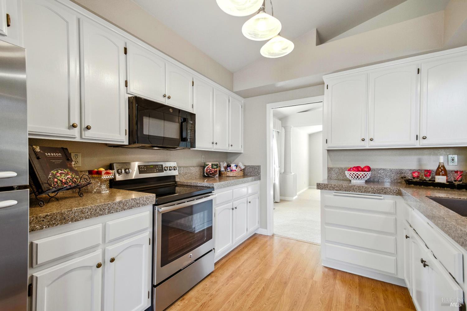 Santa Rosa, California, 95403, United States, 4 Bedrooms Bedrooms, ,2 BathroomsBathrooms,Residential,For Sale,1932989