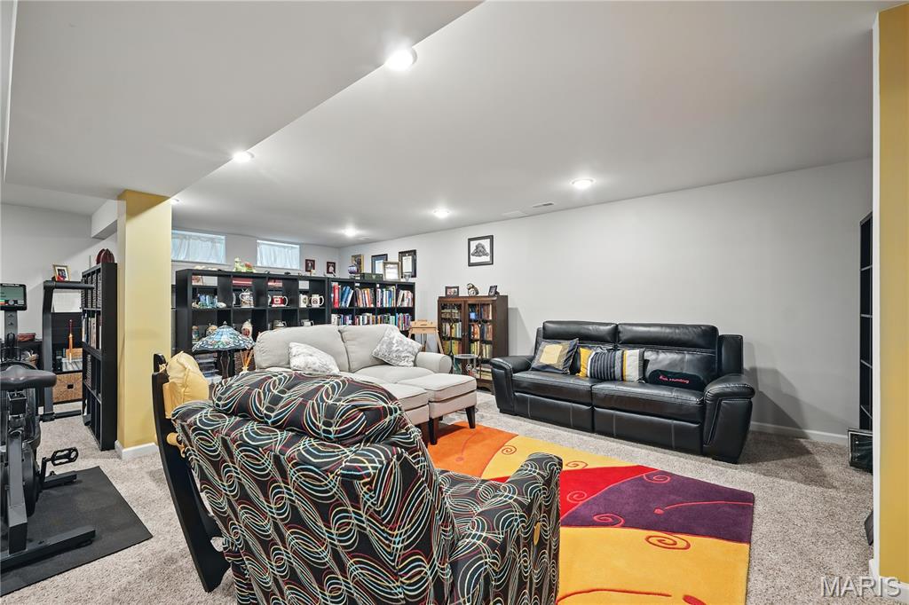 St Charles, Missouri, 63301, United States, 4 Bedrooms Bedrooms, ,3 BathroomsBathrooms,Residential,For Sale,1997020