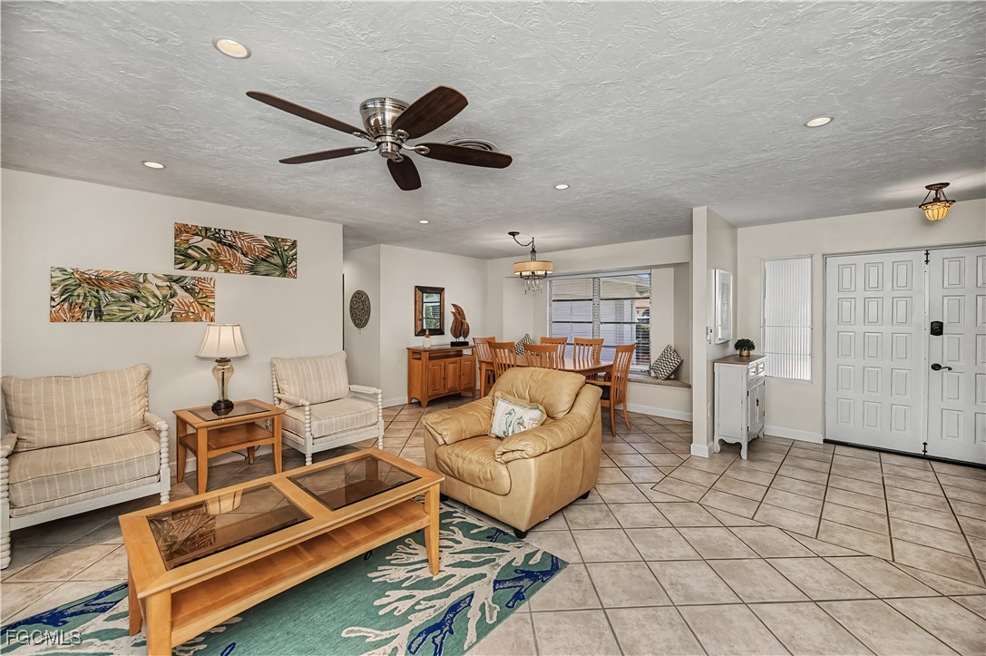 Cape Coral, Florida, 33904, United States, 3 Bedrooms Bedrooms, ,2 BathroomsBathrooms,Residential,For Sale,2015928