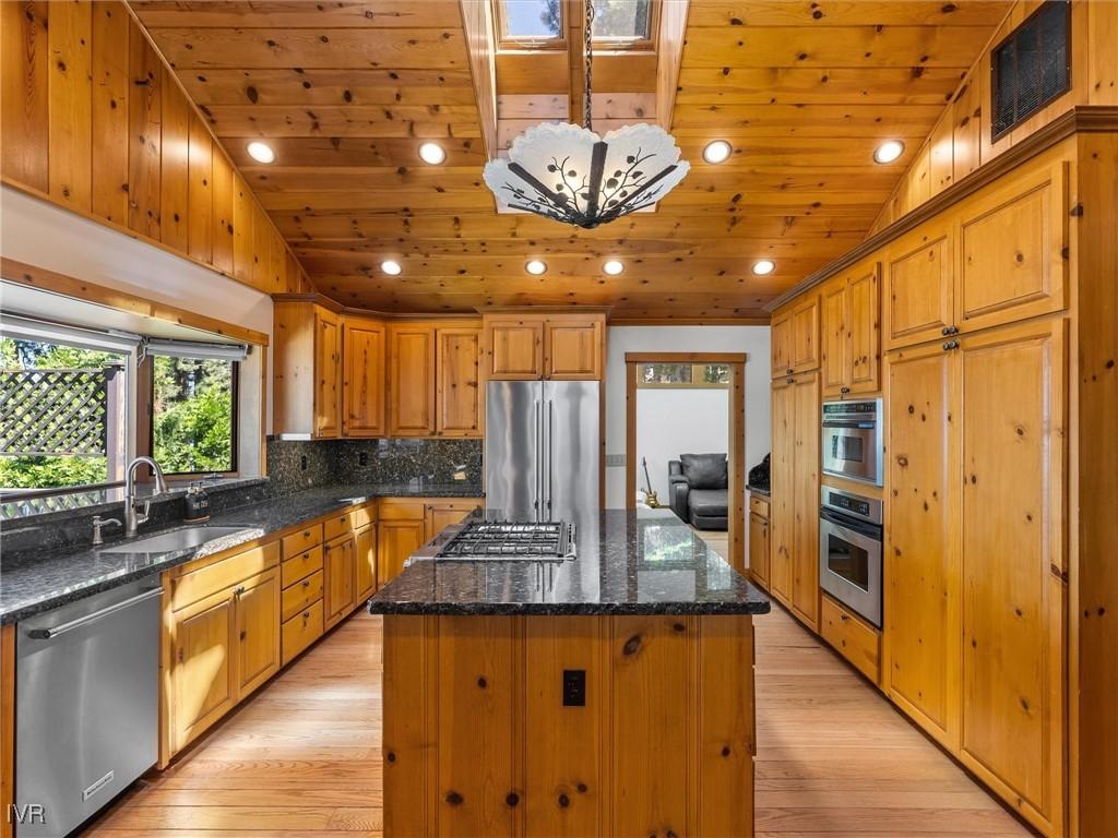Glenbrook, Nevada, 89413, United States, 5 Bedrooms Bedrooms, ,4 BathroomsBathrooms,Residential,For Sale,1897803