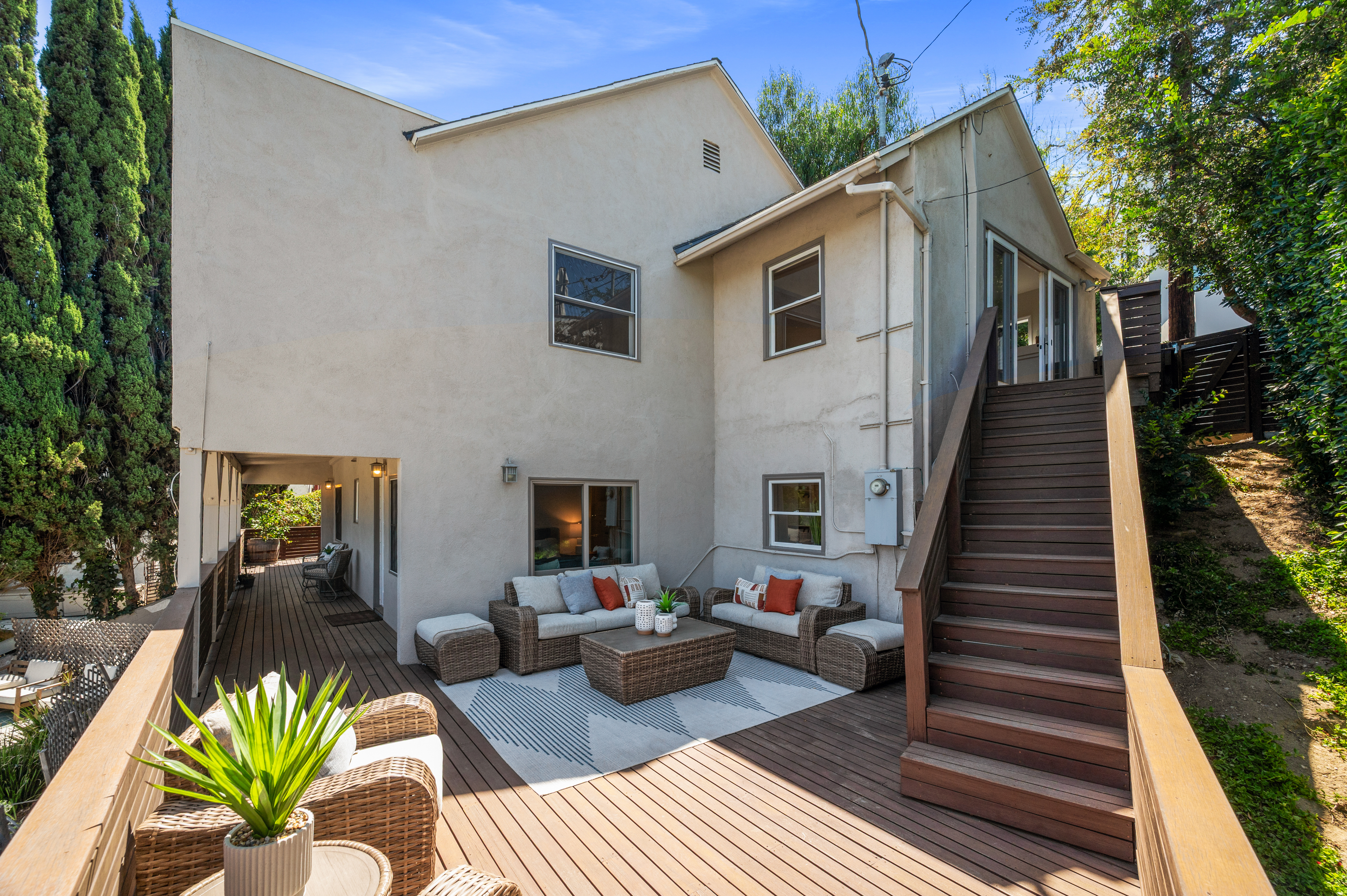  1662 Rotary Drive, Los Angeles, CA 90026 - 物件實景