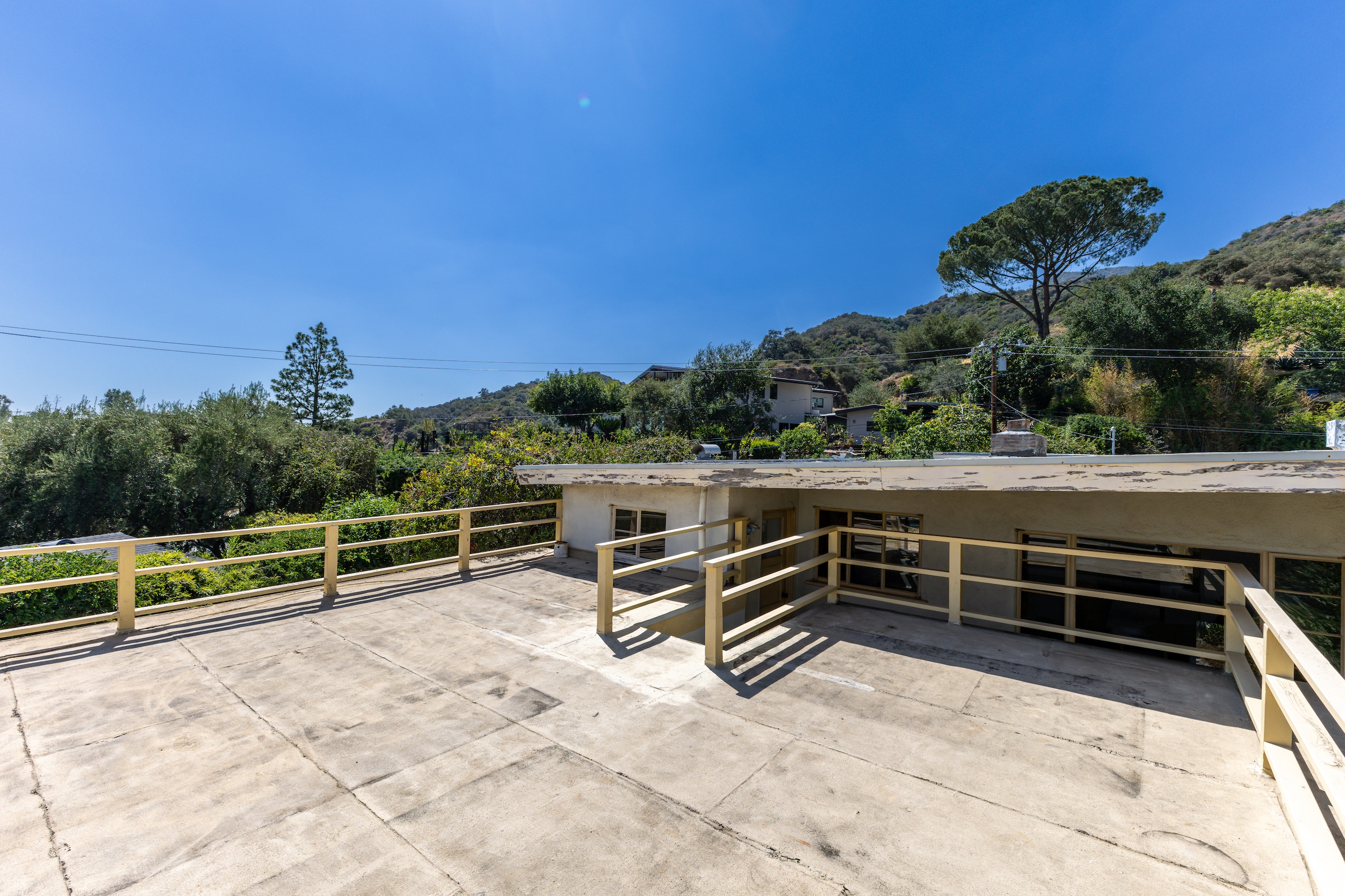  890 Ridgeside Drive - 物件實景