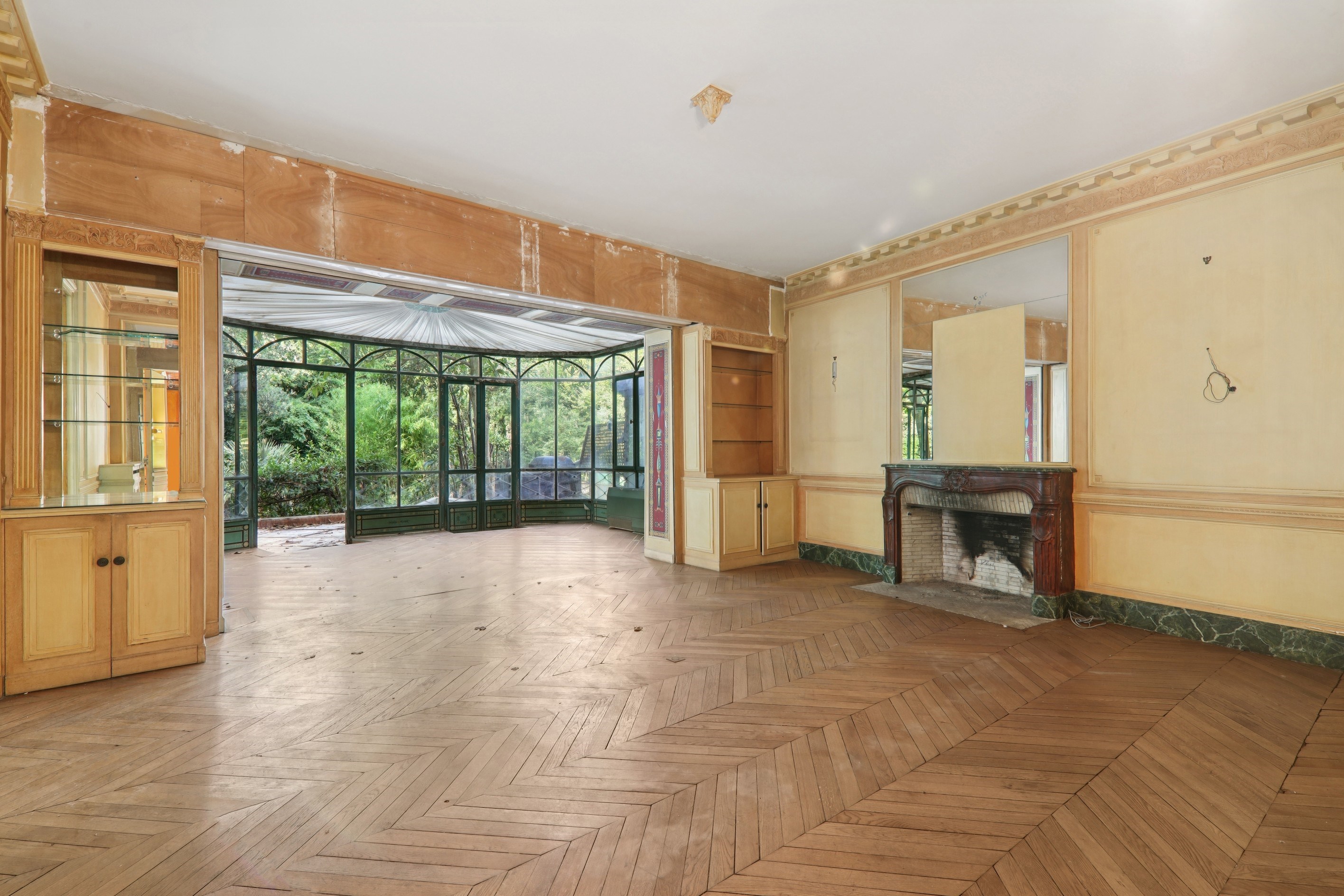  Rare townhouse to be fully renovated, with private garden view on the Eiffel To… - 物件實景