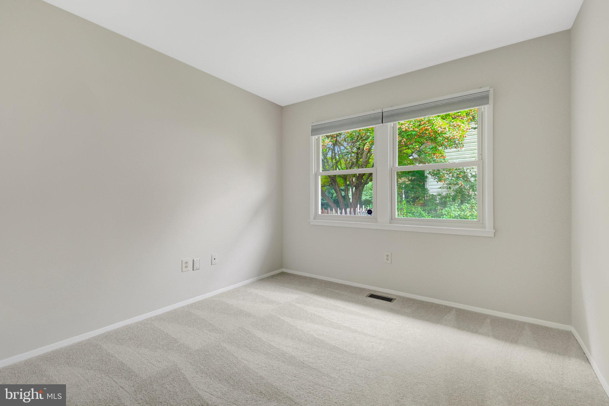 Fairfax, Virginia, 22033, United States, 4 Bedrooms Bedrooms, ,2 BathroomsBathrooms,Residential,For Sale,1927804