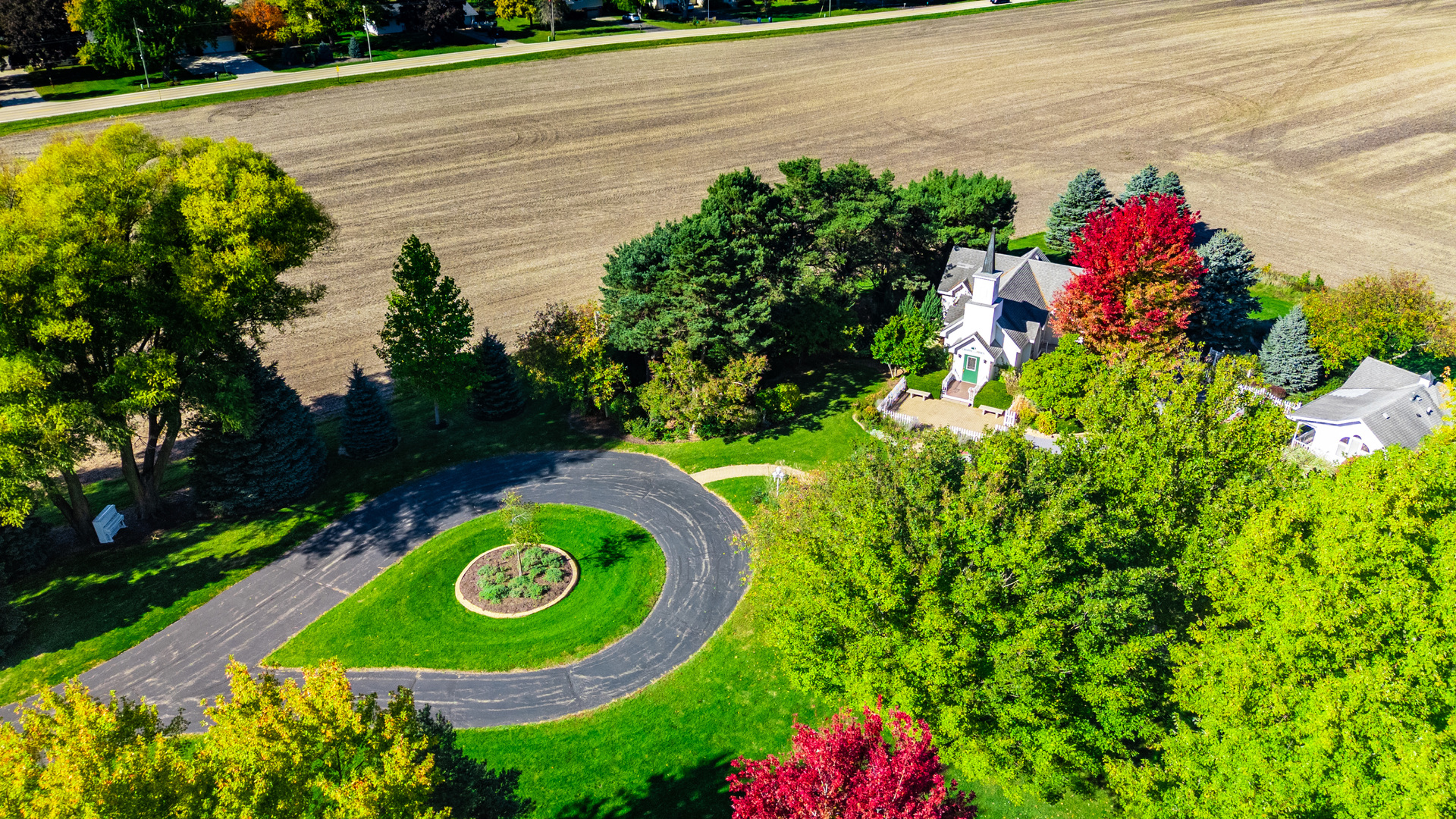 Sycamore, Illinois, 60178, United States, 4 Bedrooms Bedrooms, ,5 BathroomsBathrooms,Residential,For Sale,2001773